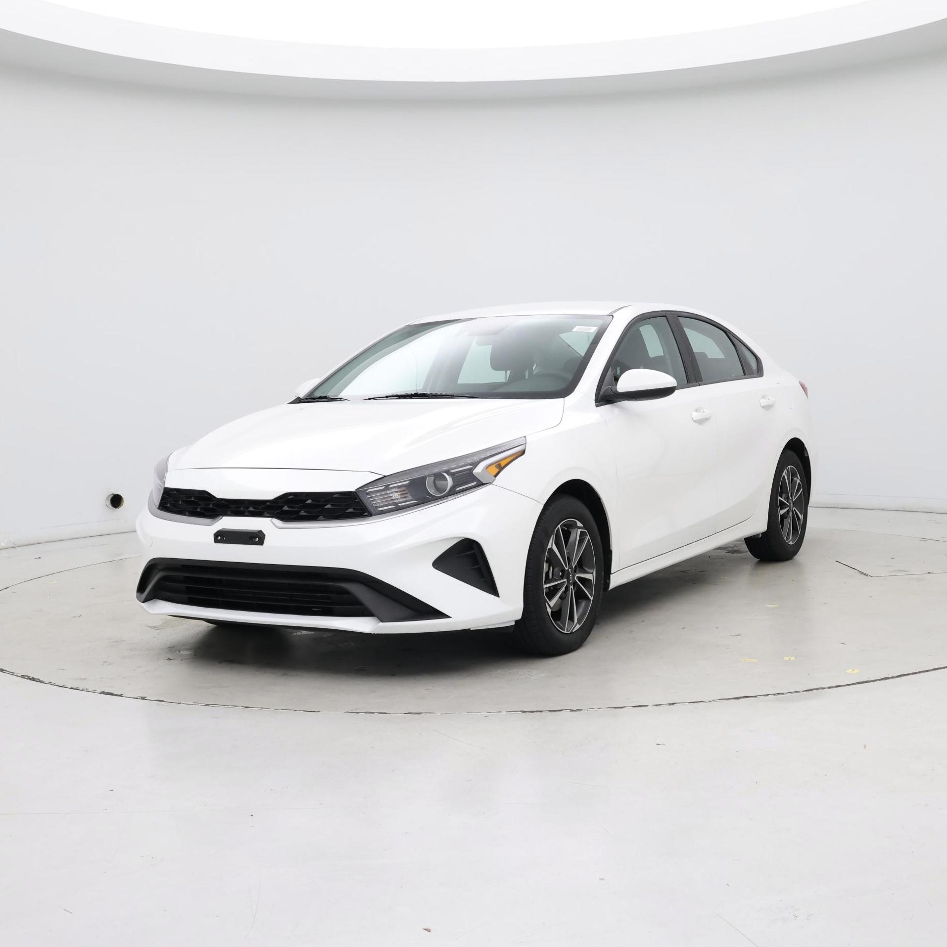 Thumbnail: 2024 Kia Forte - 4