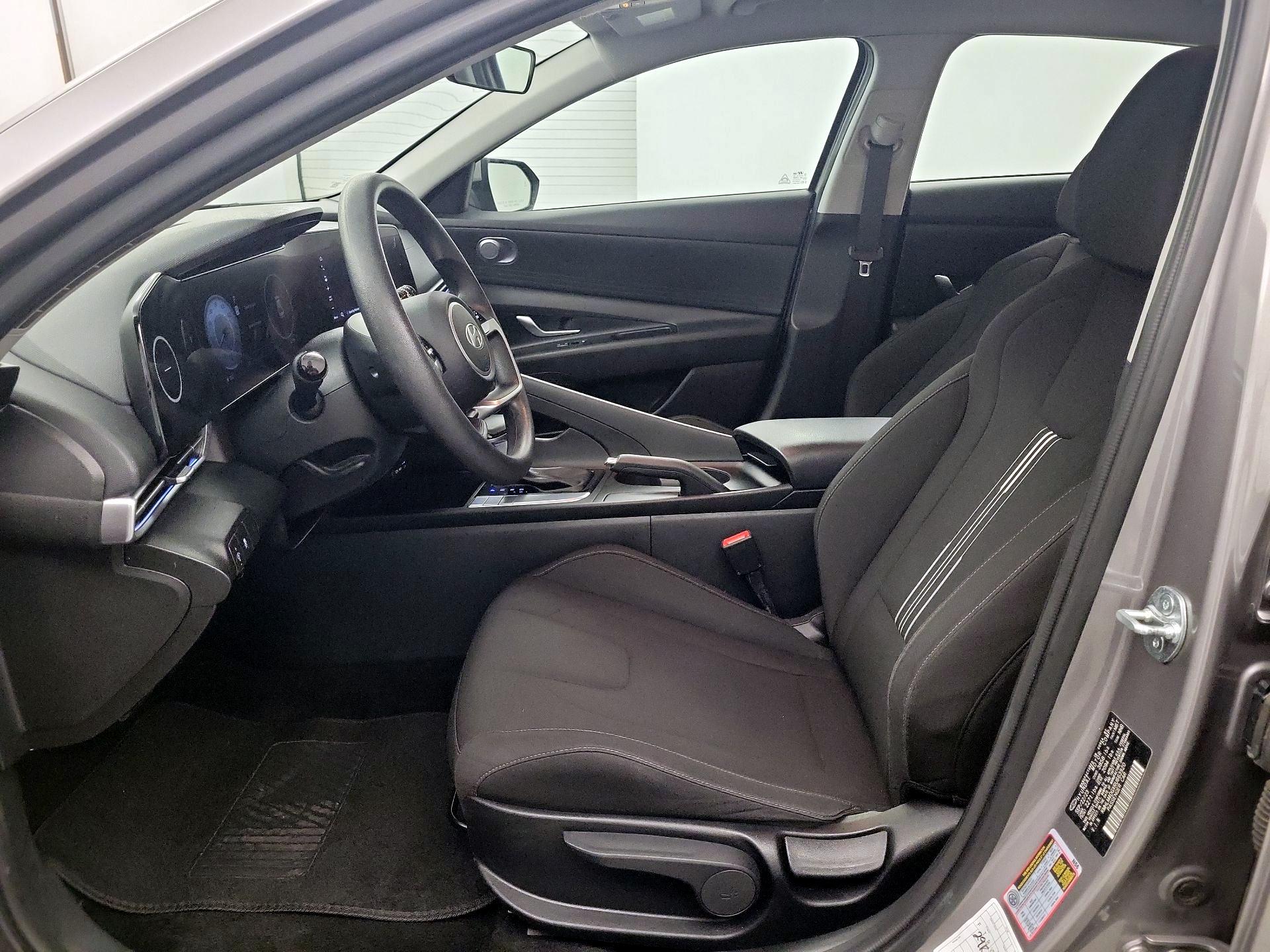 Thumbnail: 2024 Hyundai Elantra - 9