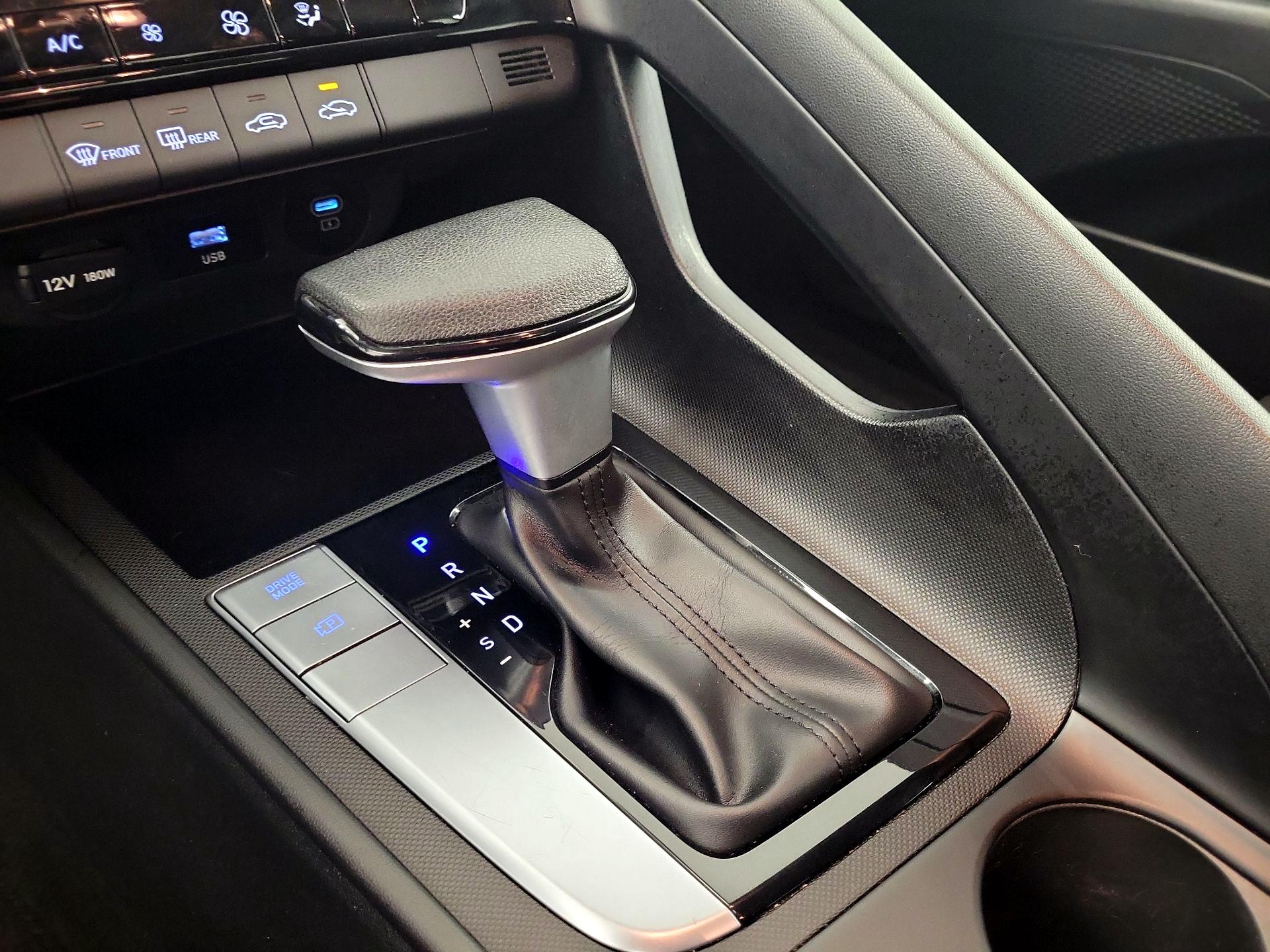 Thumbnail: 2024 Hyundai Elantra - 16