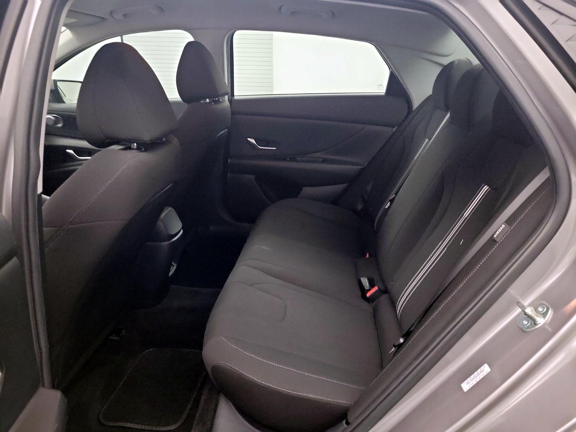 Thumbnail: 2024 Hyundai Elantra - 18