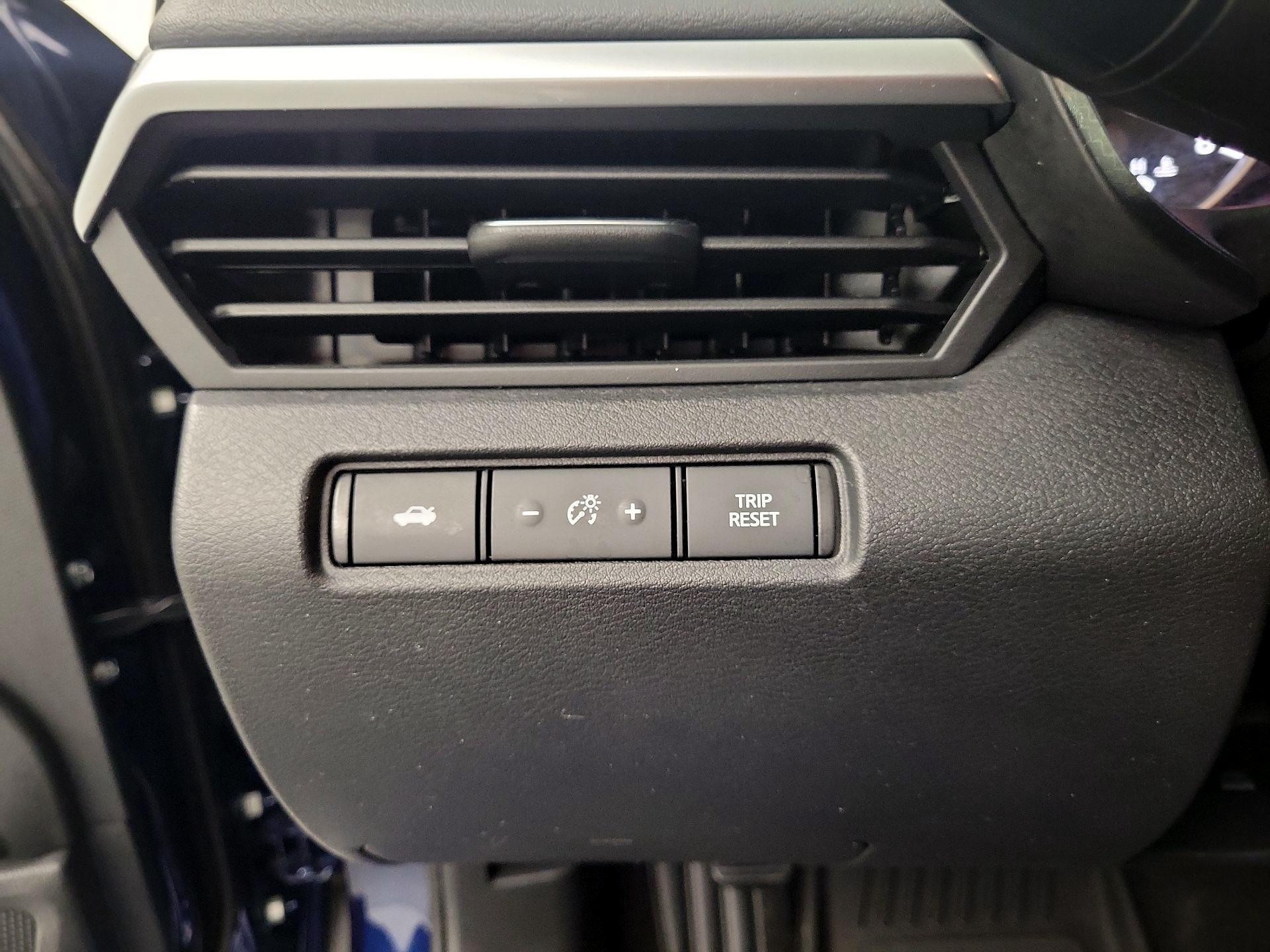 Thumbnail: 2022 Nissan Altima - 11