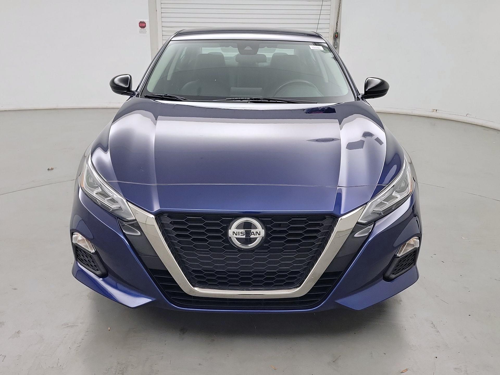 Thumbnail: 2022 Nissan Altima - 2