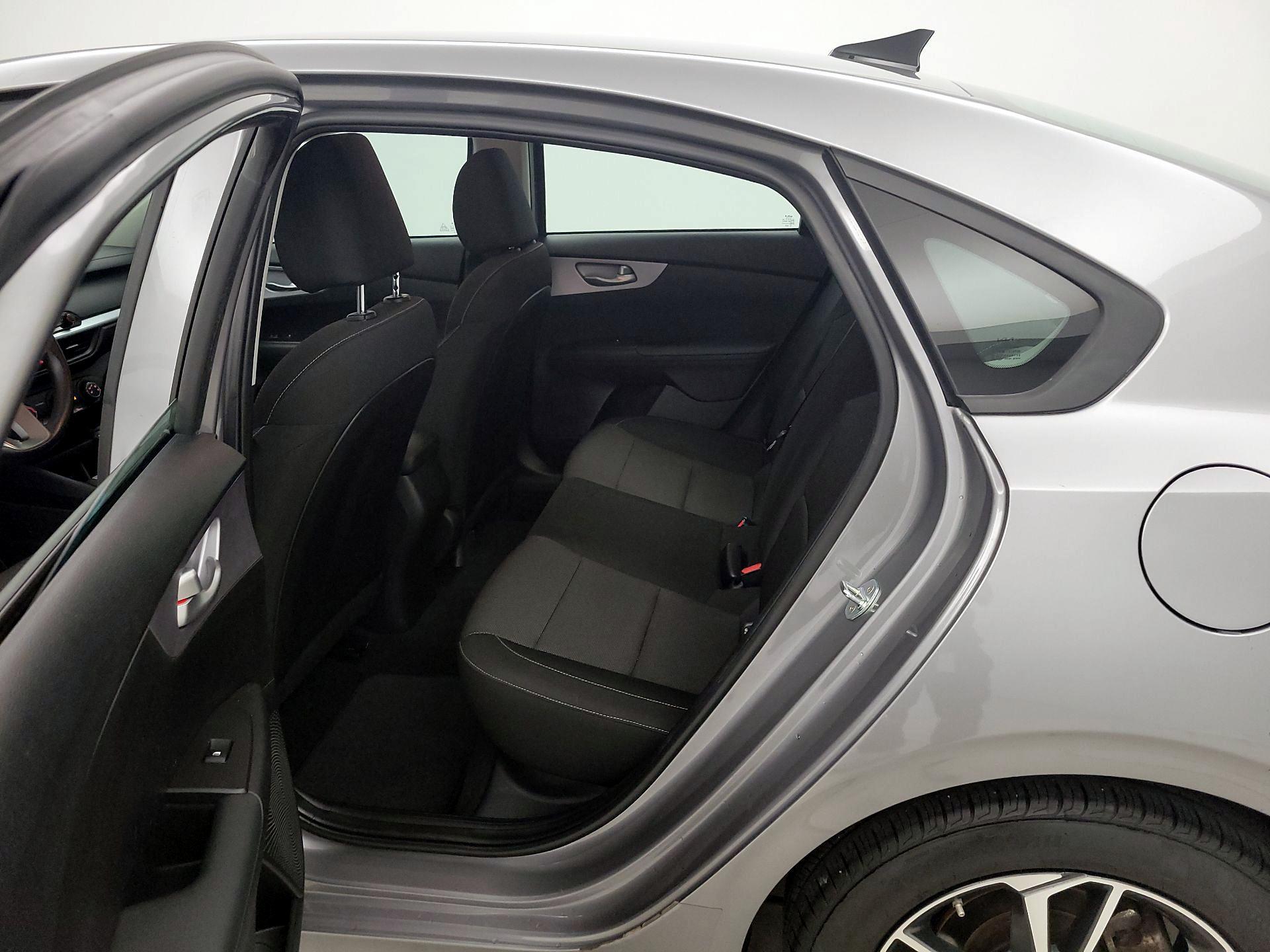 Thumbnail: 2024 Kia Forte - 18