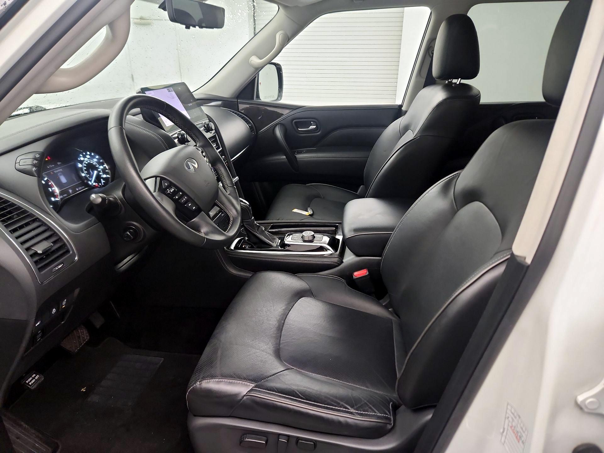 Thumbnail: 2023 INFINITI QX80 - 9