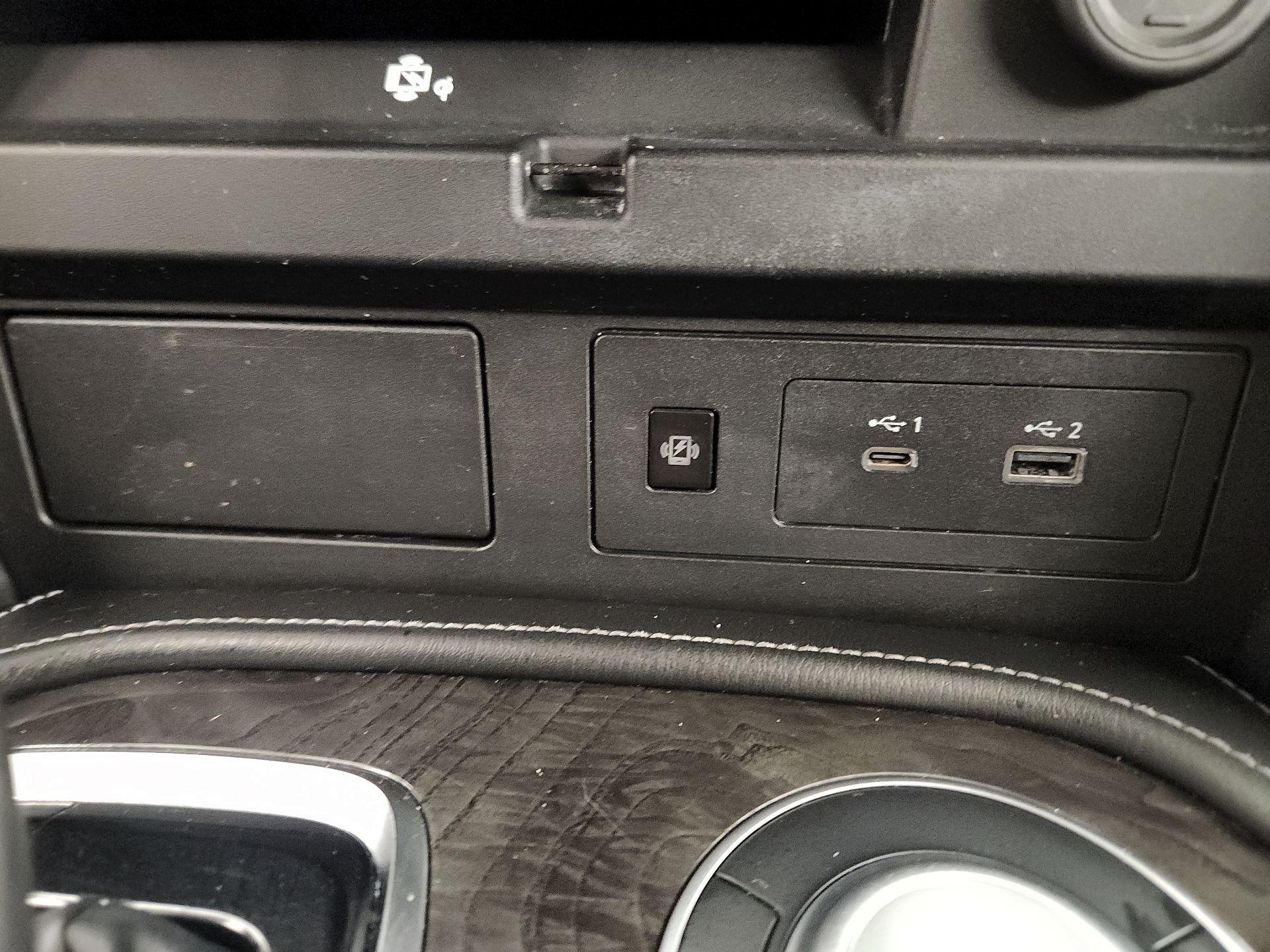 Thumbnail: 2023 INFINITI QX80 - 17