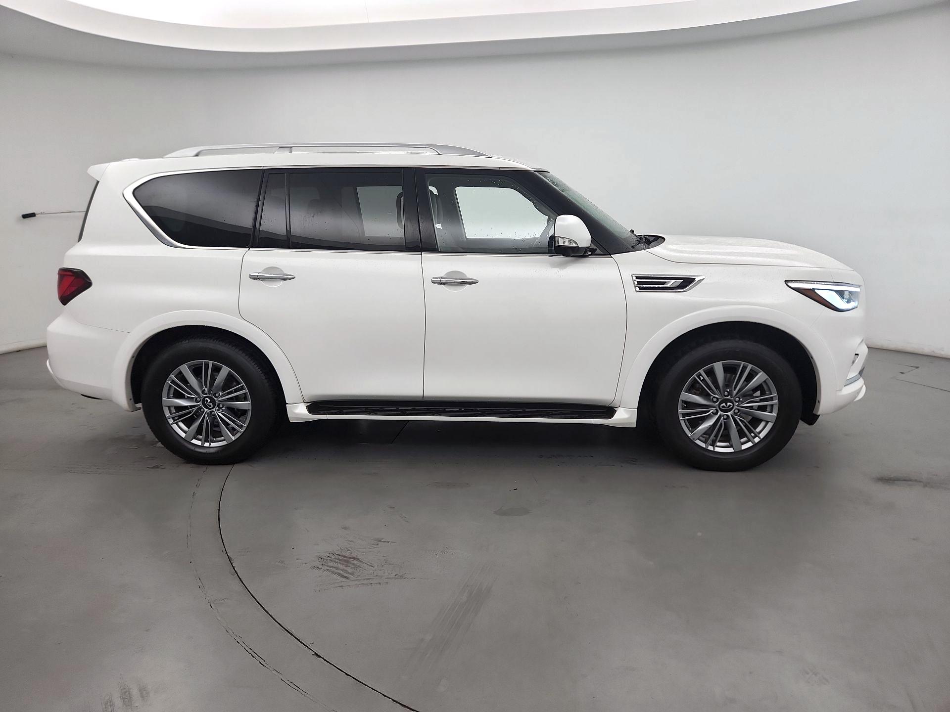 Thumbnail: 2023 INFINITI QX80 - 4