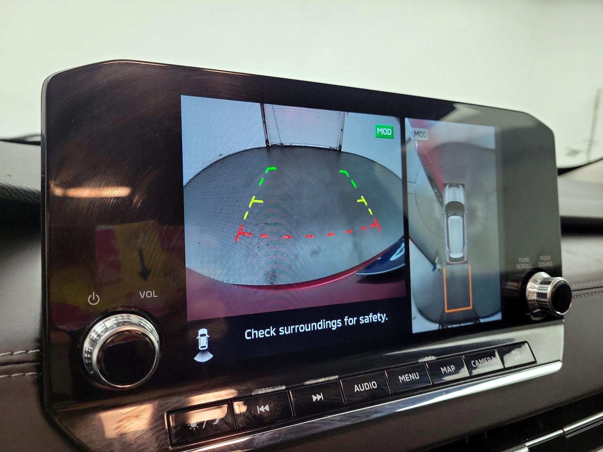 Thumbnail: 2024 Mitsubishi Outlander - 13