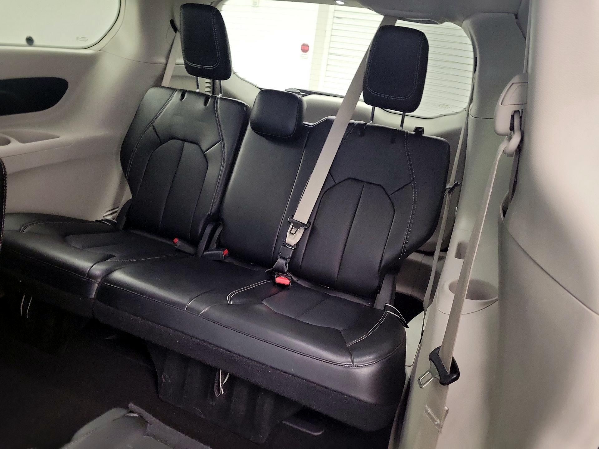 Thumbnail: 2024 Chrysler Pacifica - 20