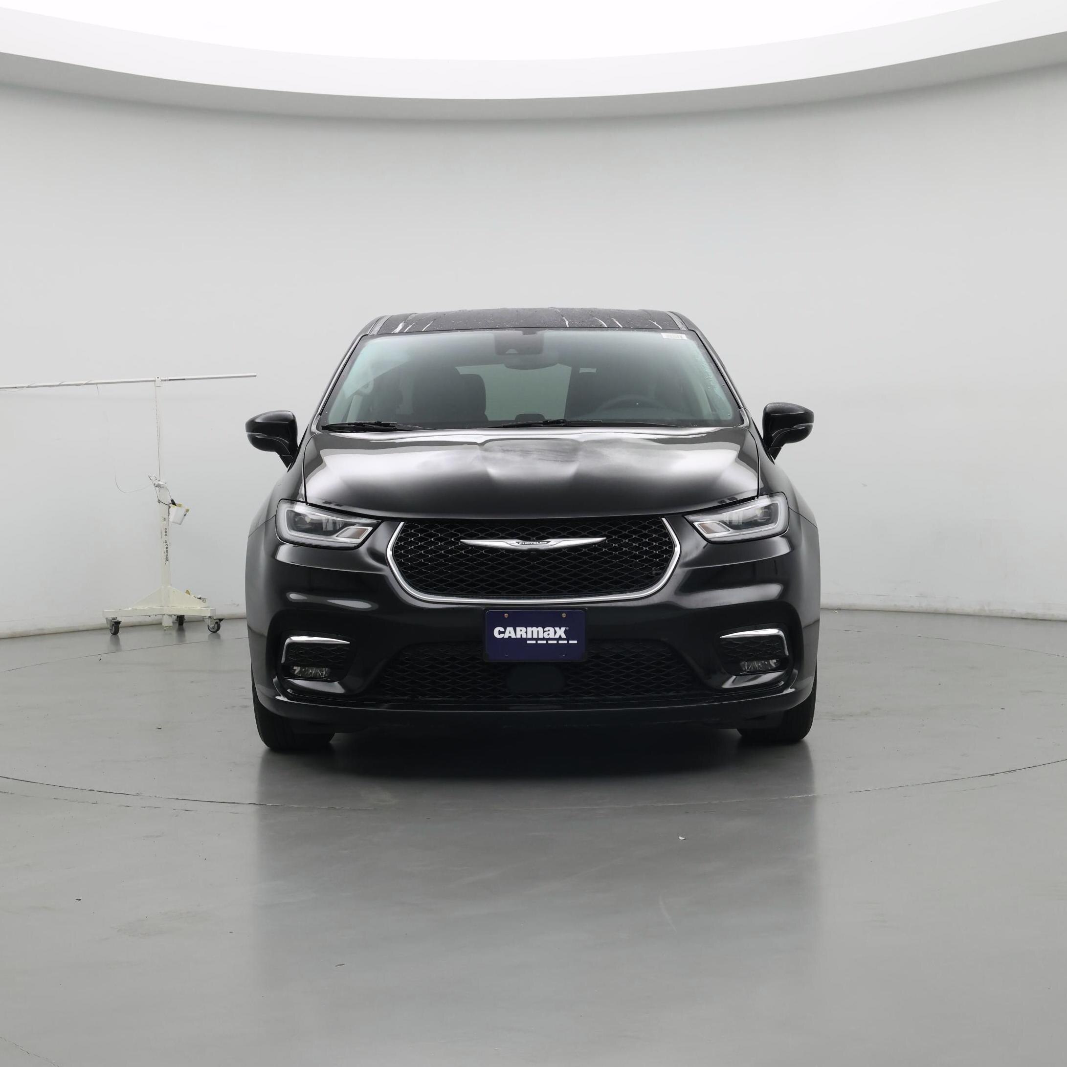 Thumbnail: 2024 Chrysler Pacifica - 5