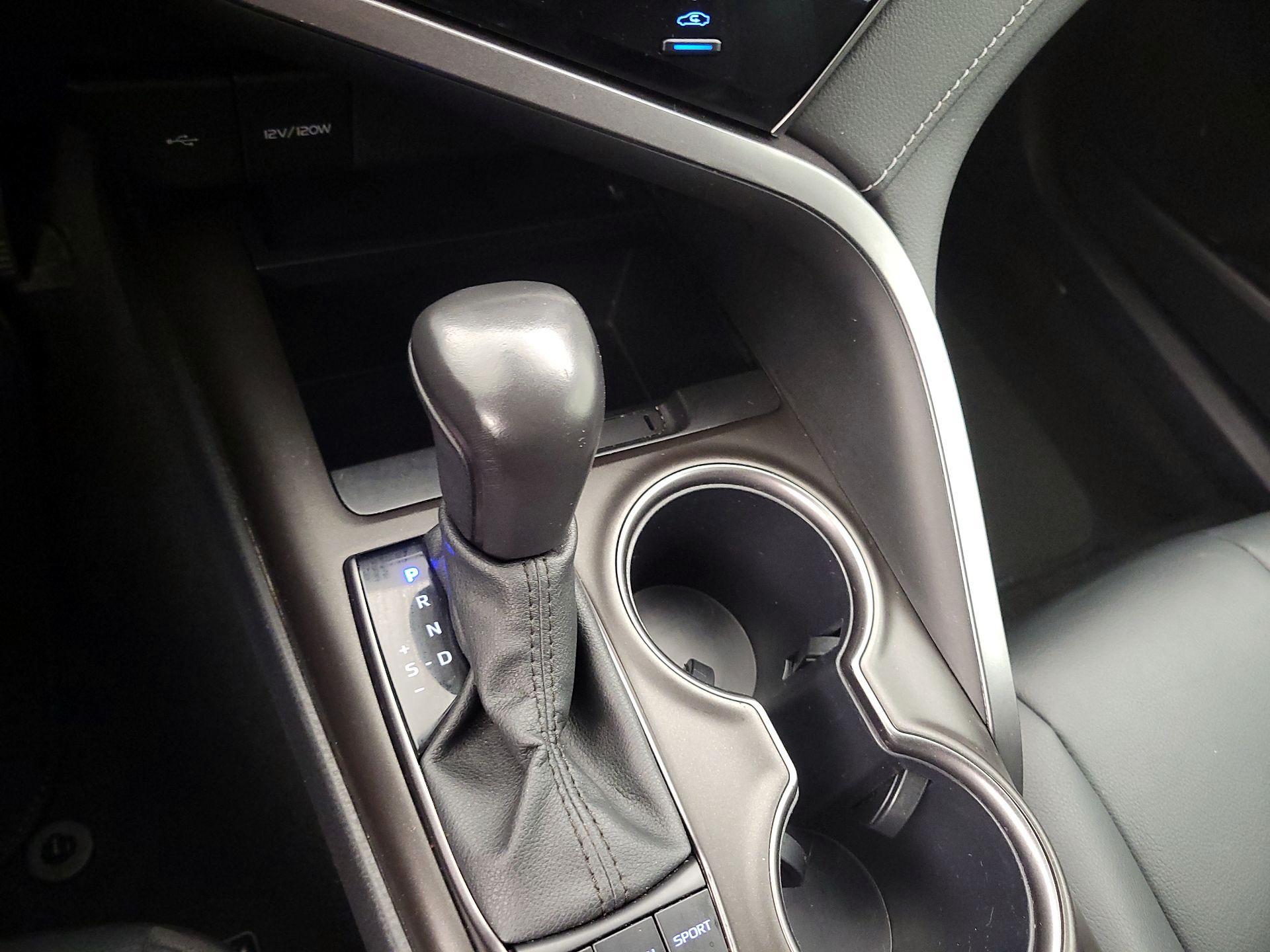 Thumbnail: 2024 Toyota Camry - 17