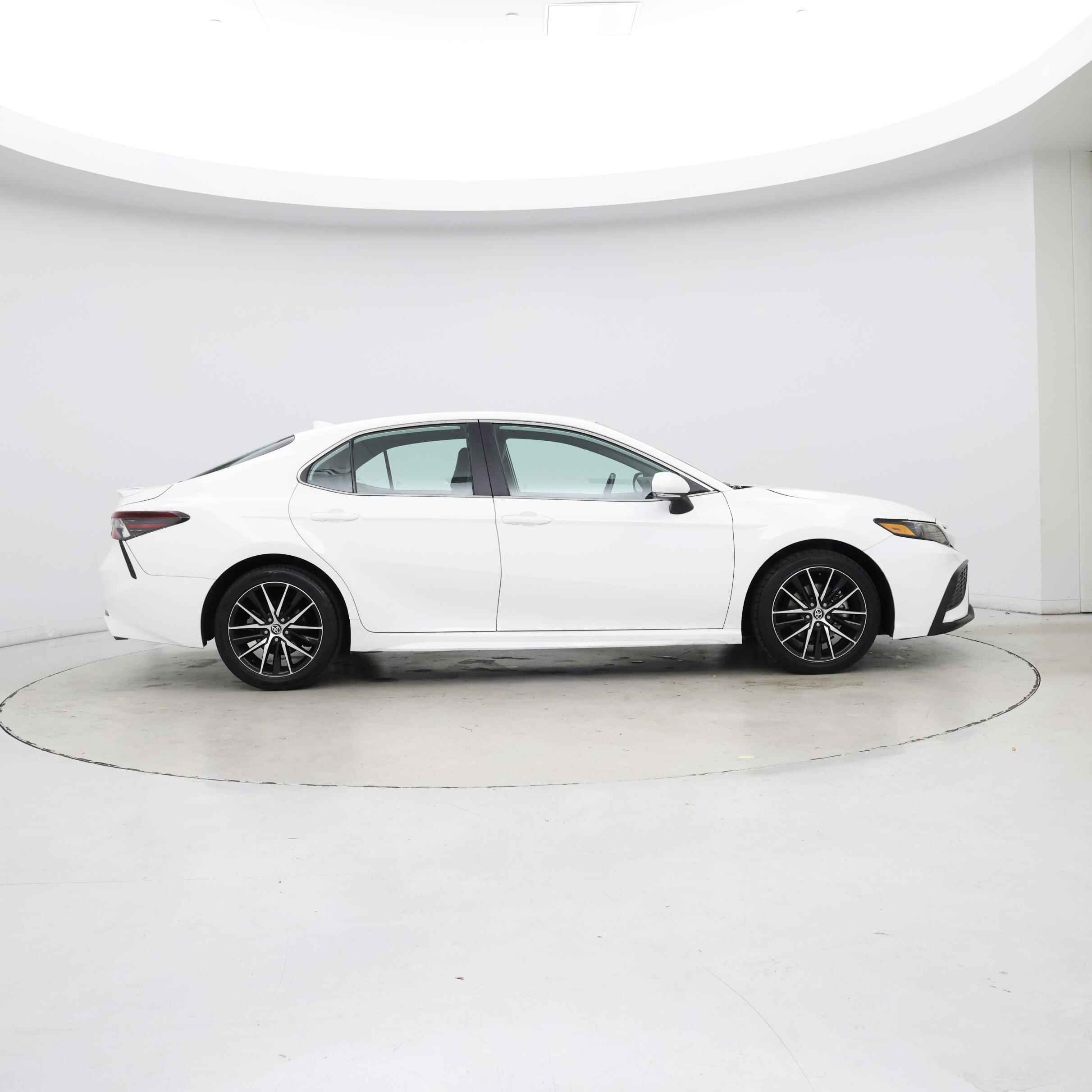 Thumbnail: 2024 Toyota Camry - 7