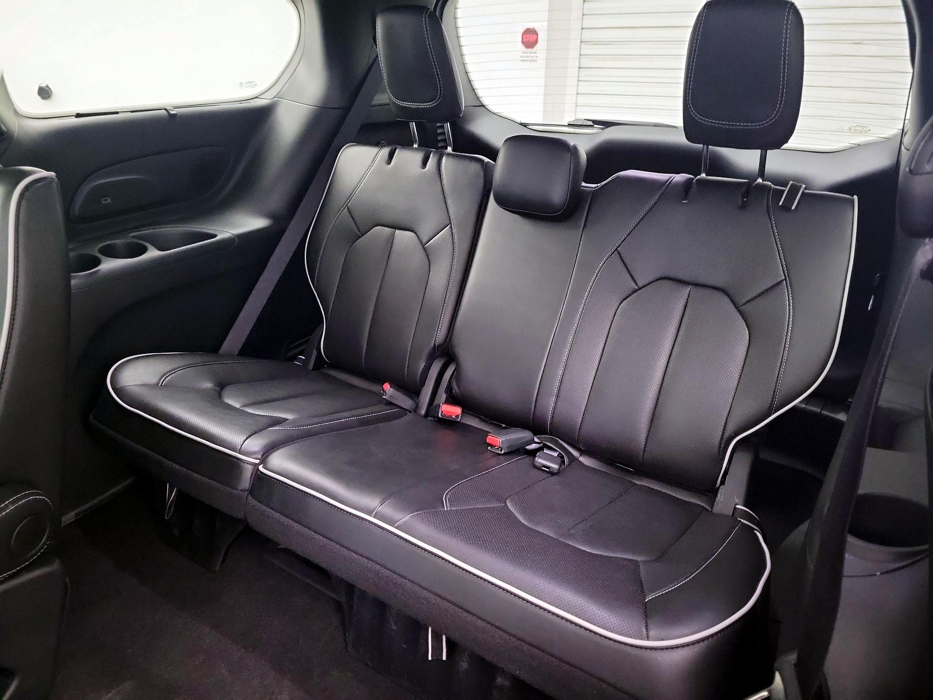 Thumbnail: 2025 Chrysler Pacifica - 20