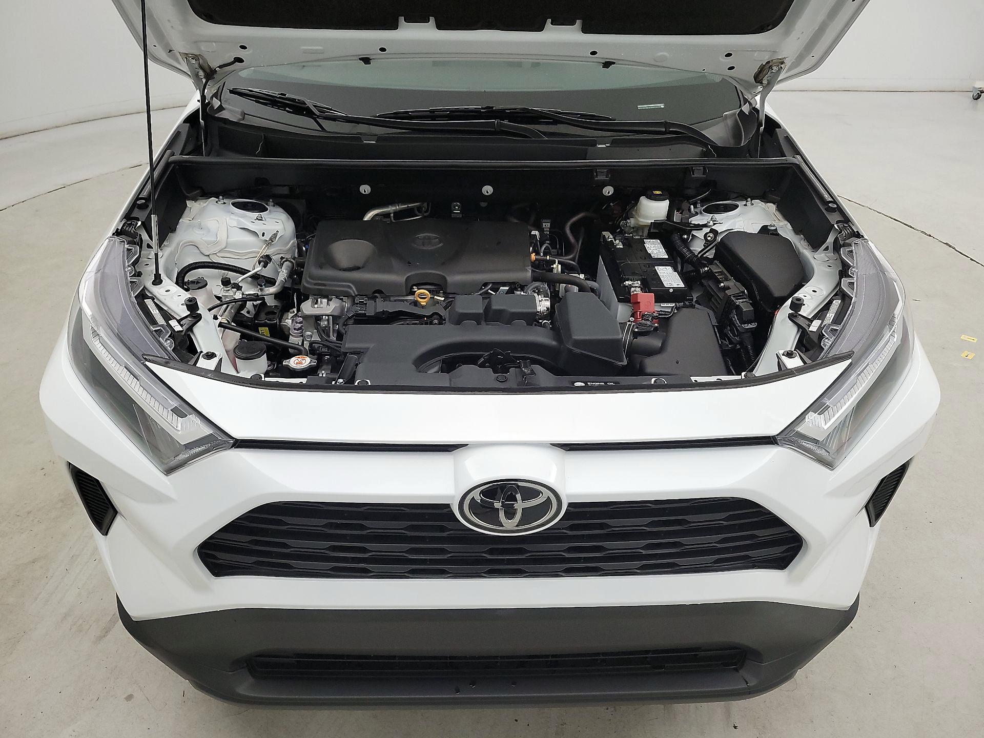 Thumbnail: 2024 Toyota RAV4 - 20