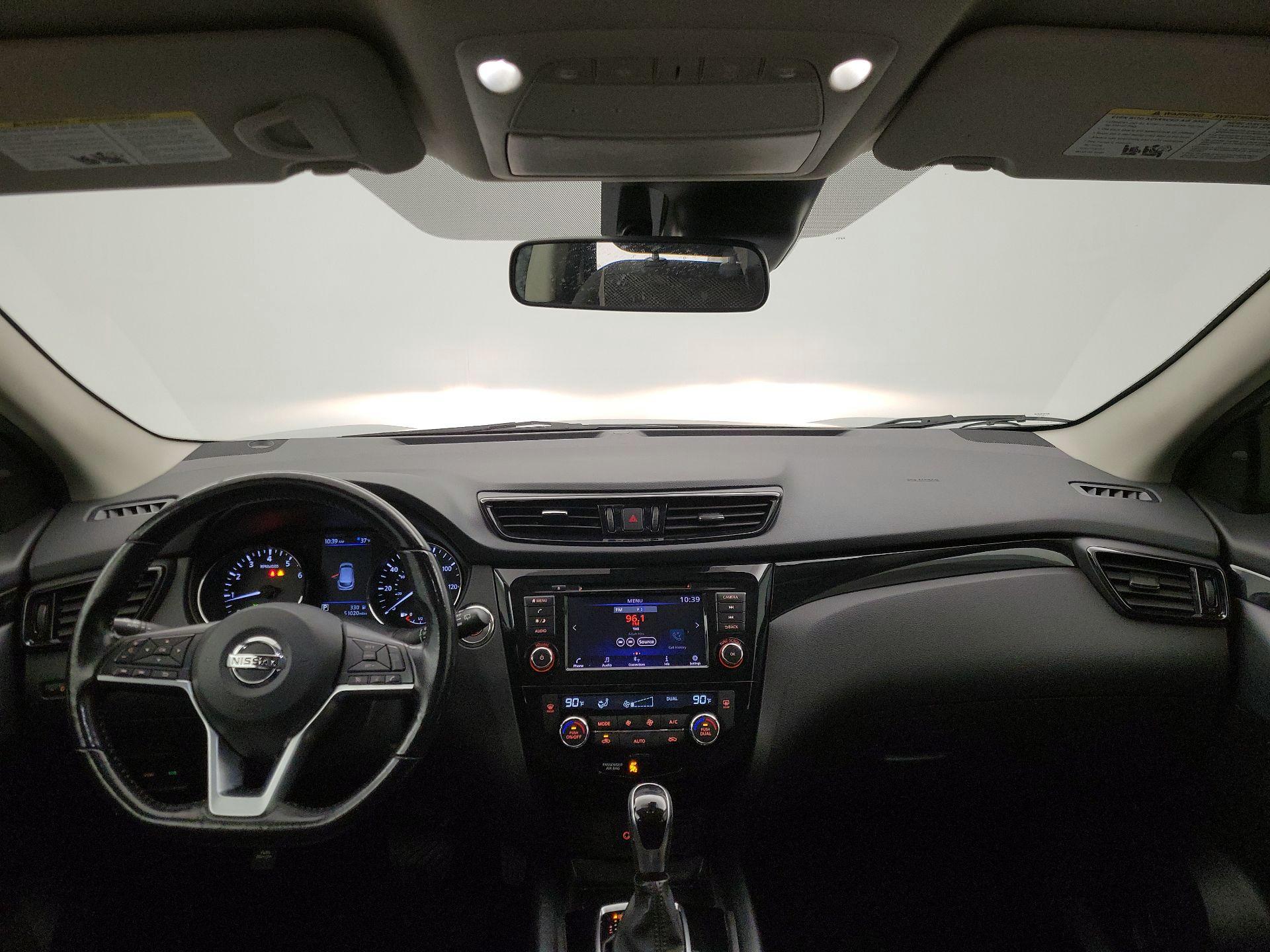 Thumbnail: 2022 Nissan Rogue Sport - 9