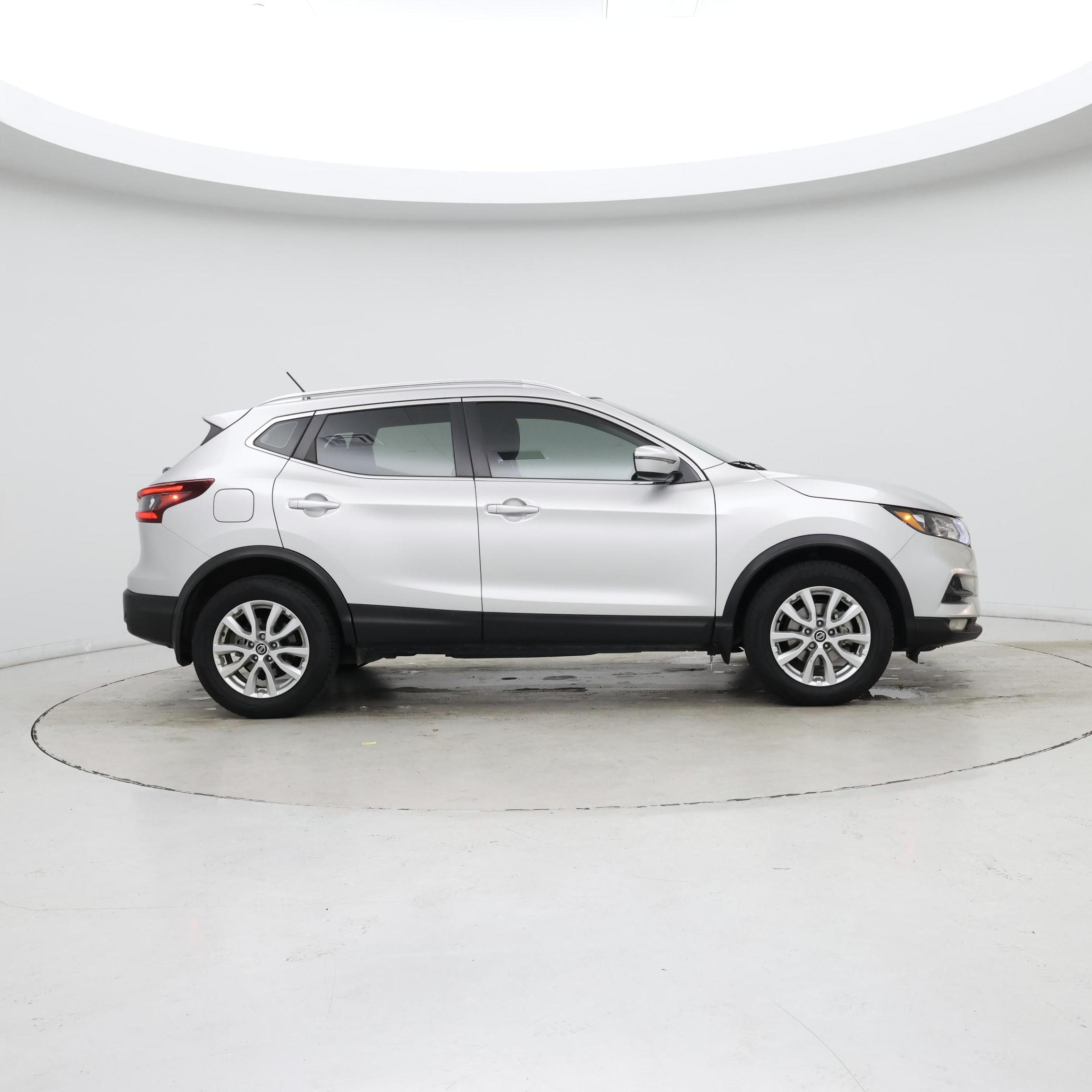 Thumbnail: 2022 Nissan Rogue Sport - 7