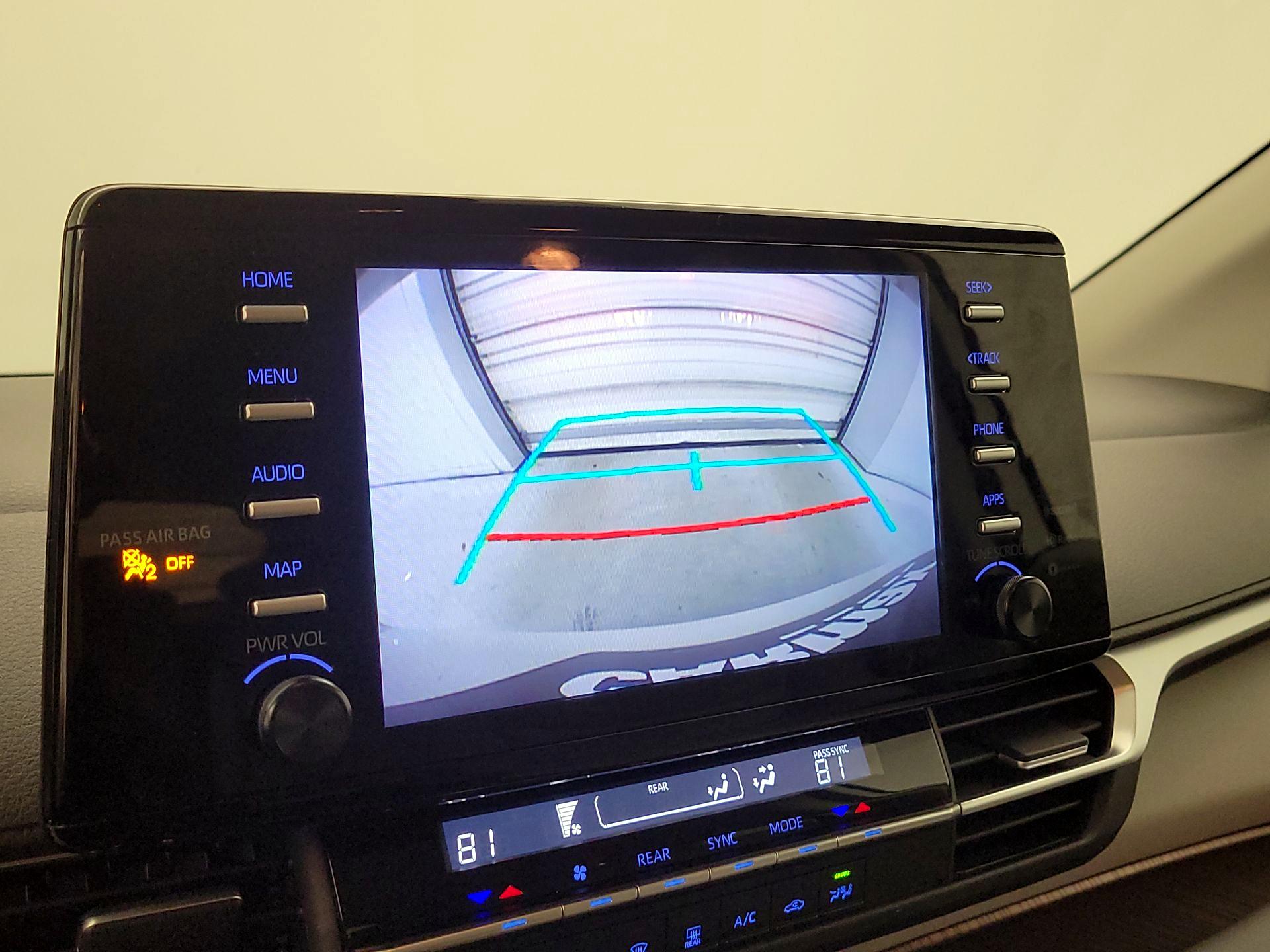 Thumbnail: 2024 Toyota Sienna - 14