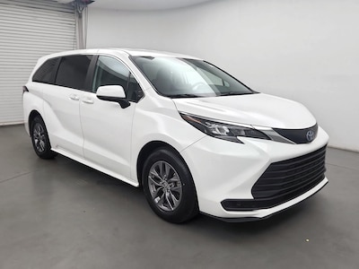 2024 Toyota Sienna Hybrid LE