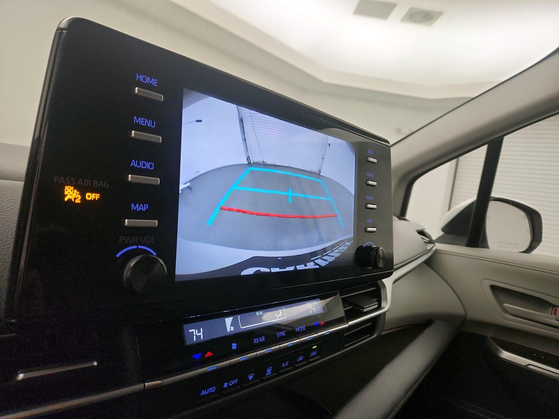 Thumbnail: 2024 Toyota Sienna - 12