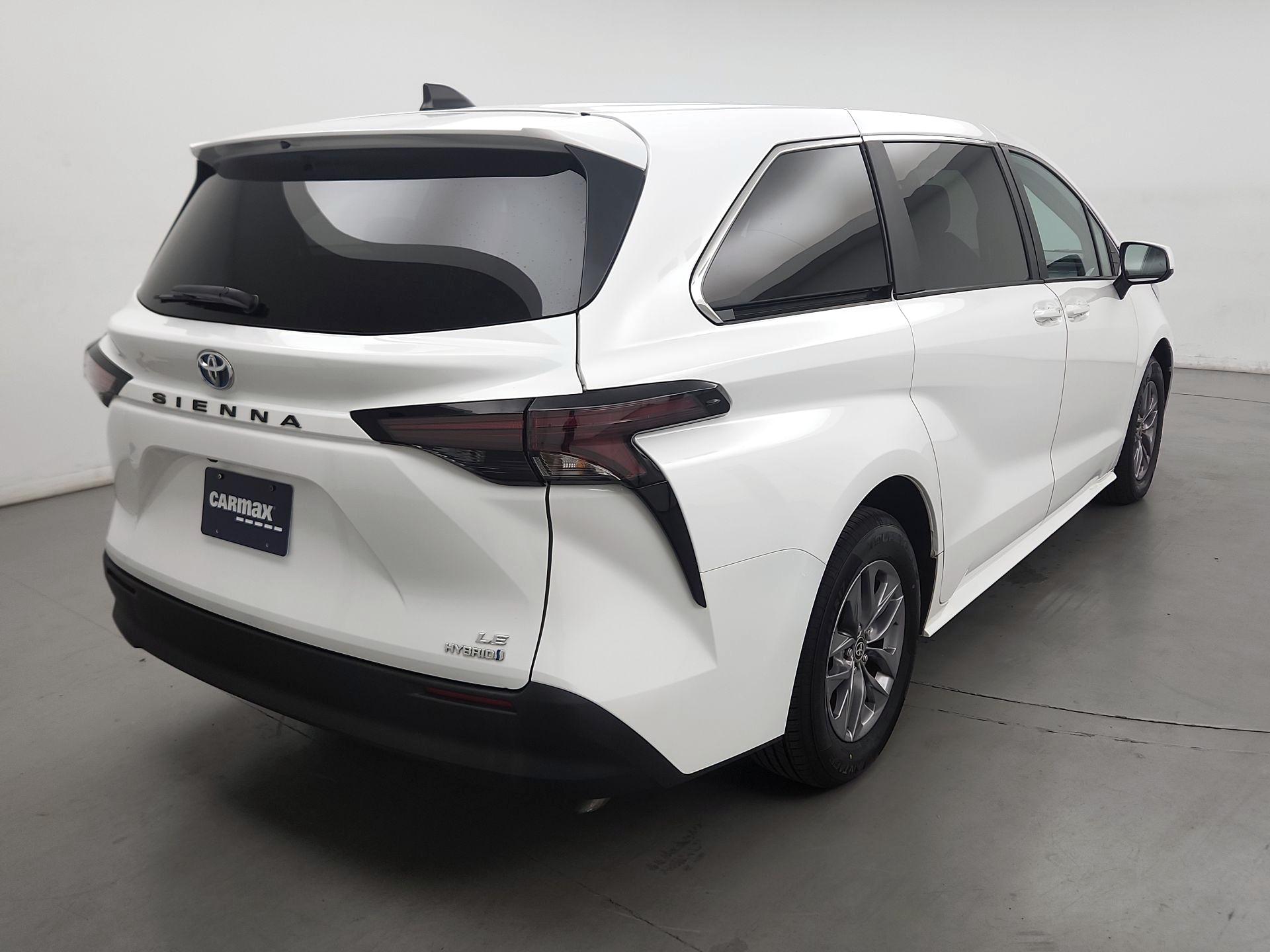 Thumbnail: 2024 Toyota Sienna - 5