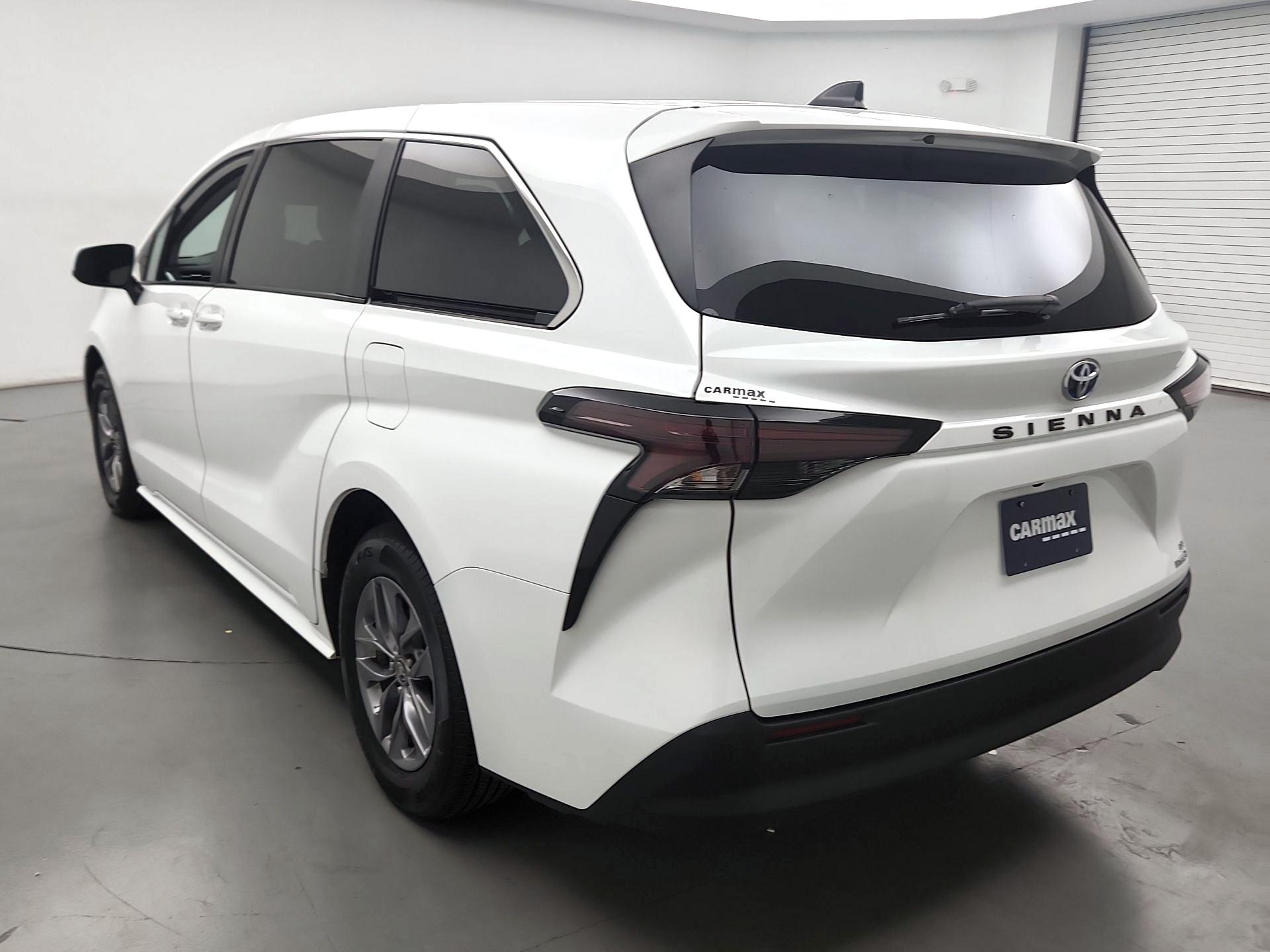 Thumbnail: 2024 Toyota Sienna - 7