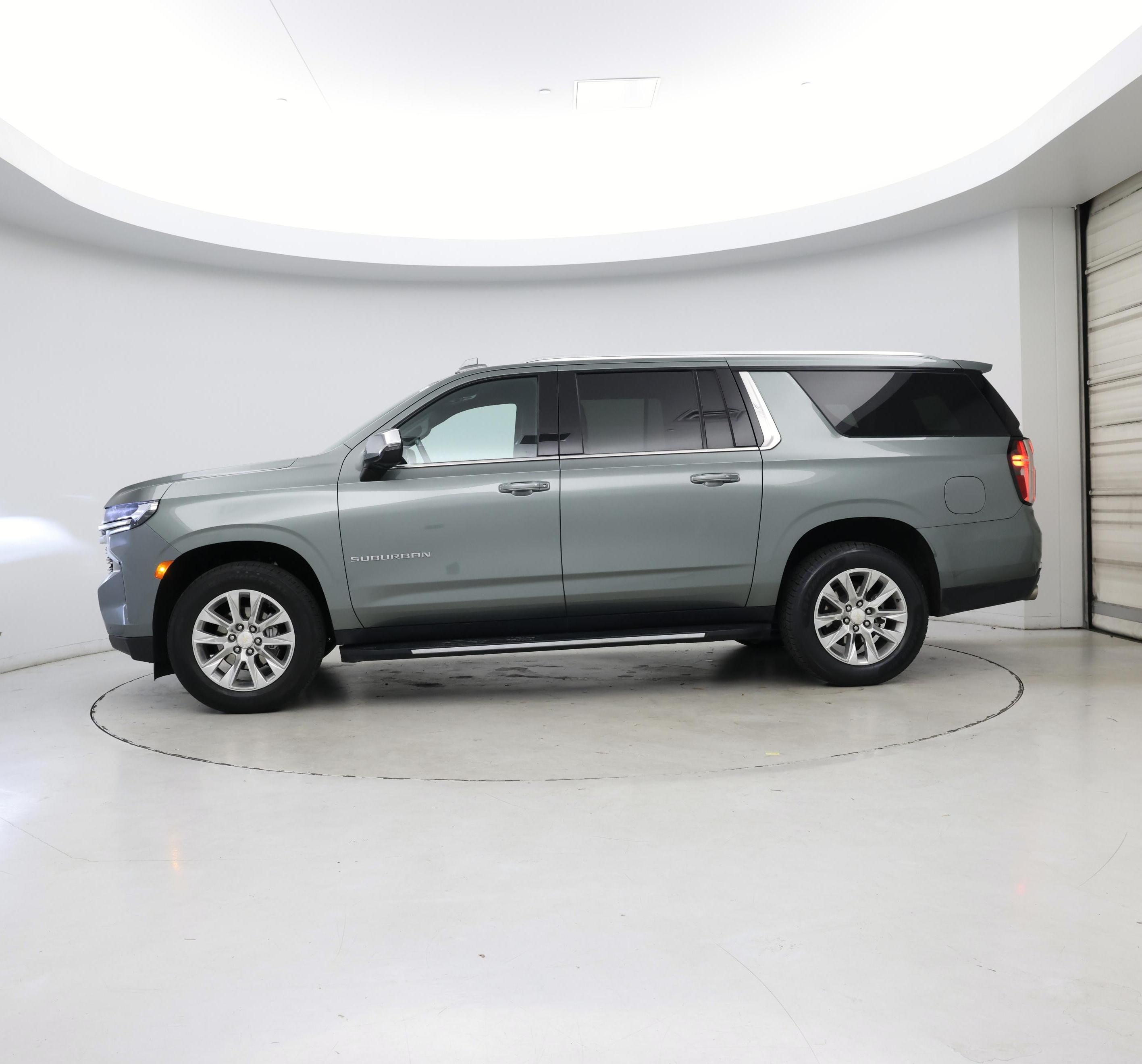 Thumbnail: 2023 Chevrolet Suburban - 3