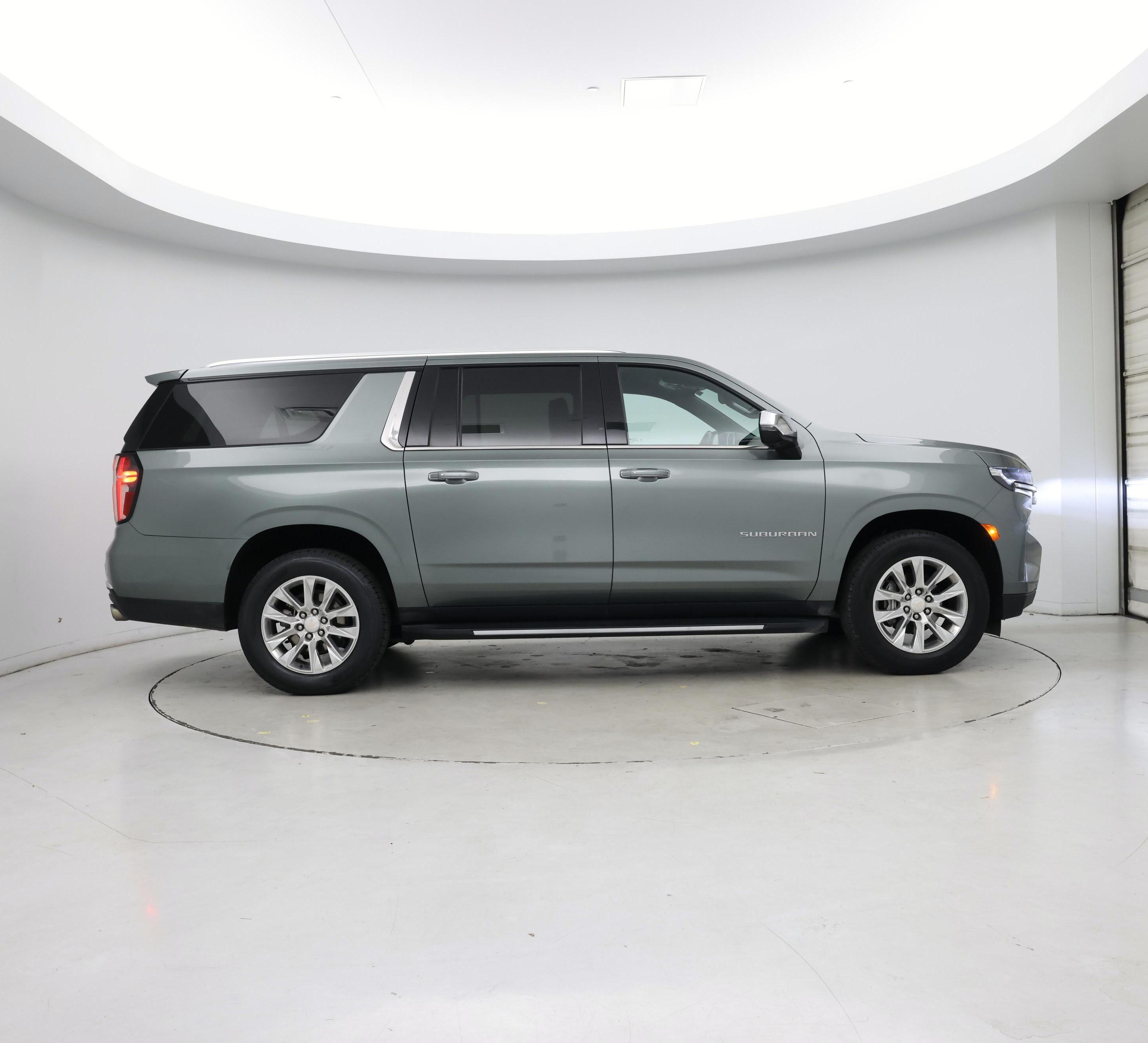 Thumbnail: 2023 Chevrolet Suburban - 7