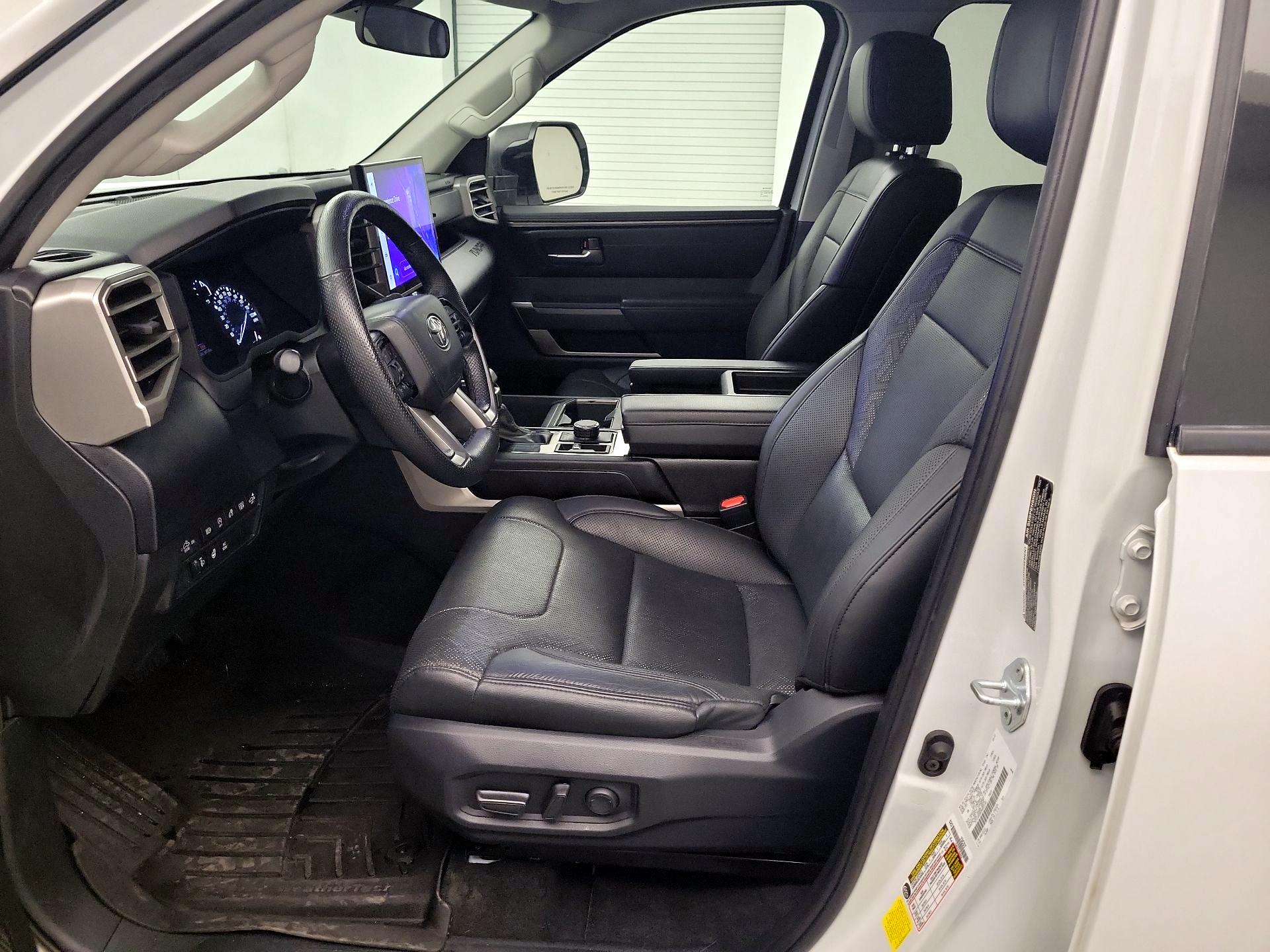 Thumbnail: 2022 Toyota Tundra - 9