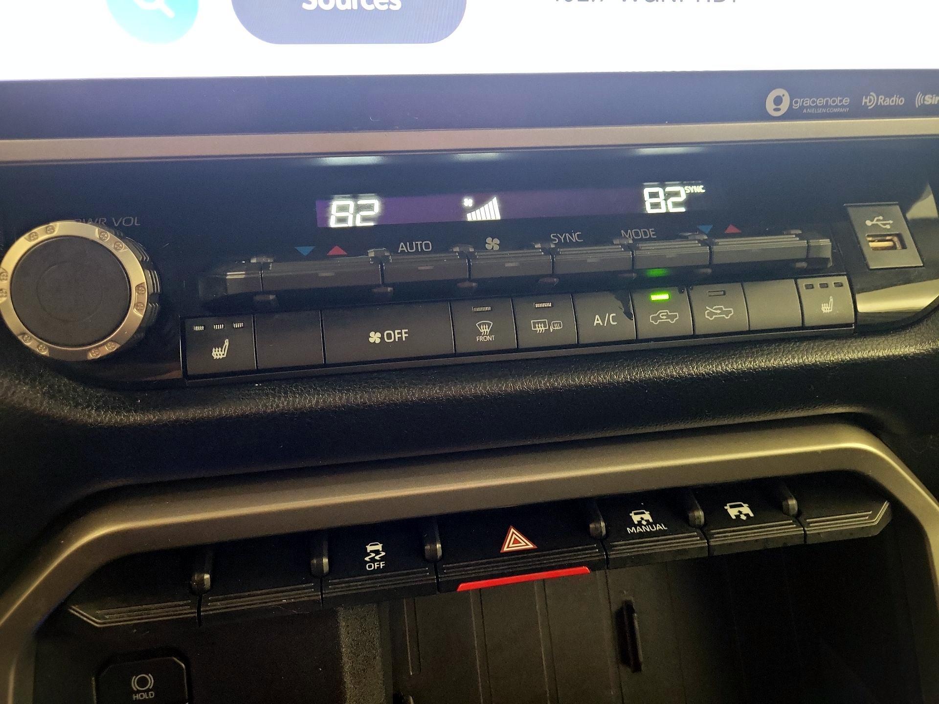 Thumbnail: 2022 Toyota Tundra - 14