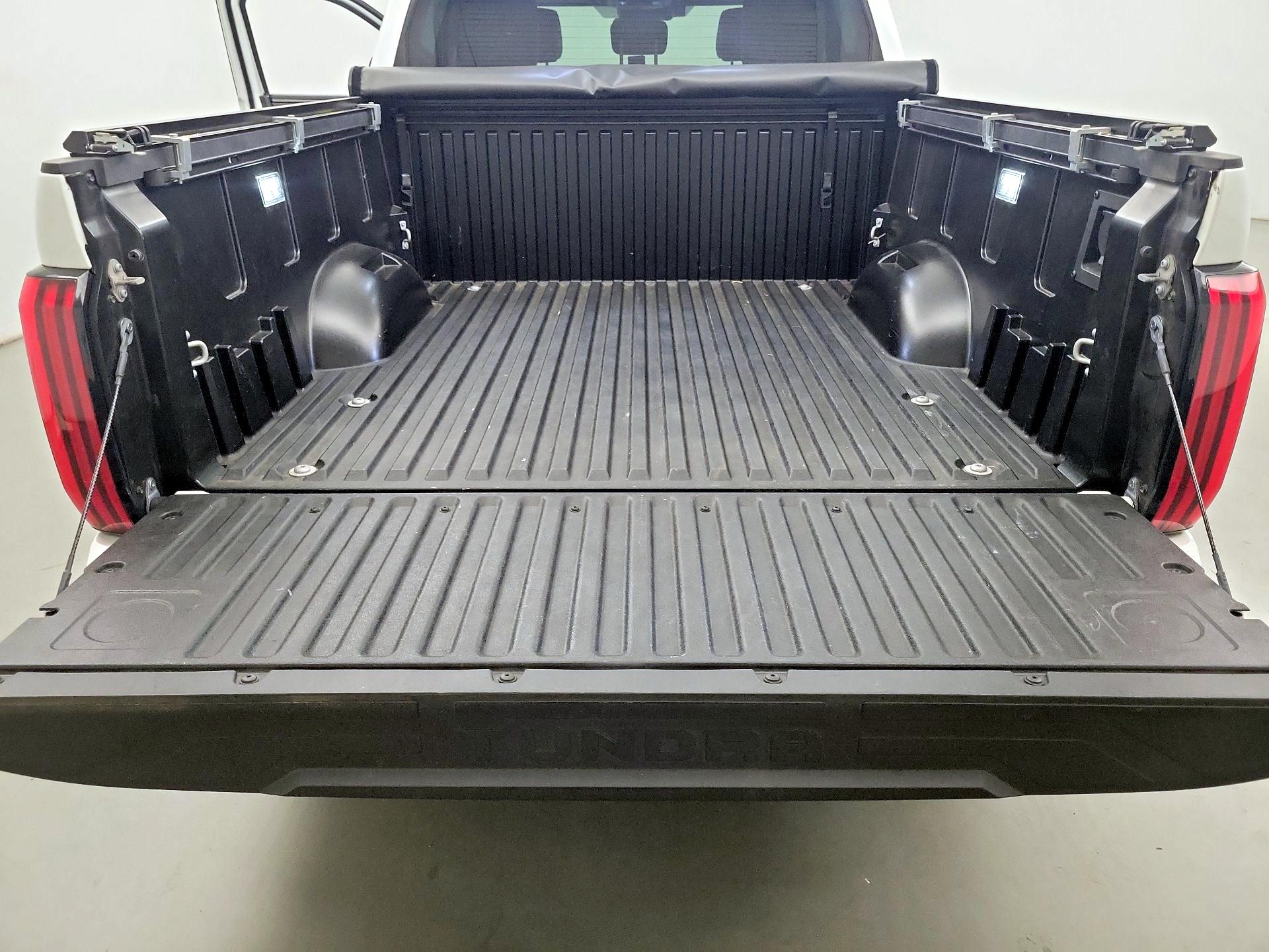 Thumbnail: 2022 Toyota Tundra - 18