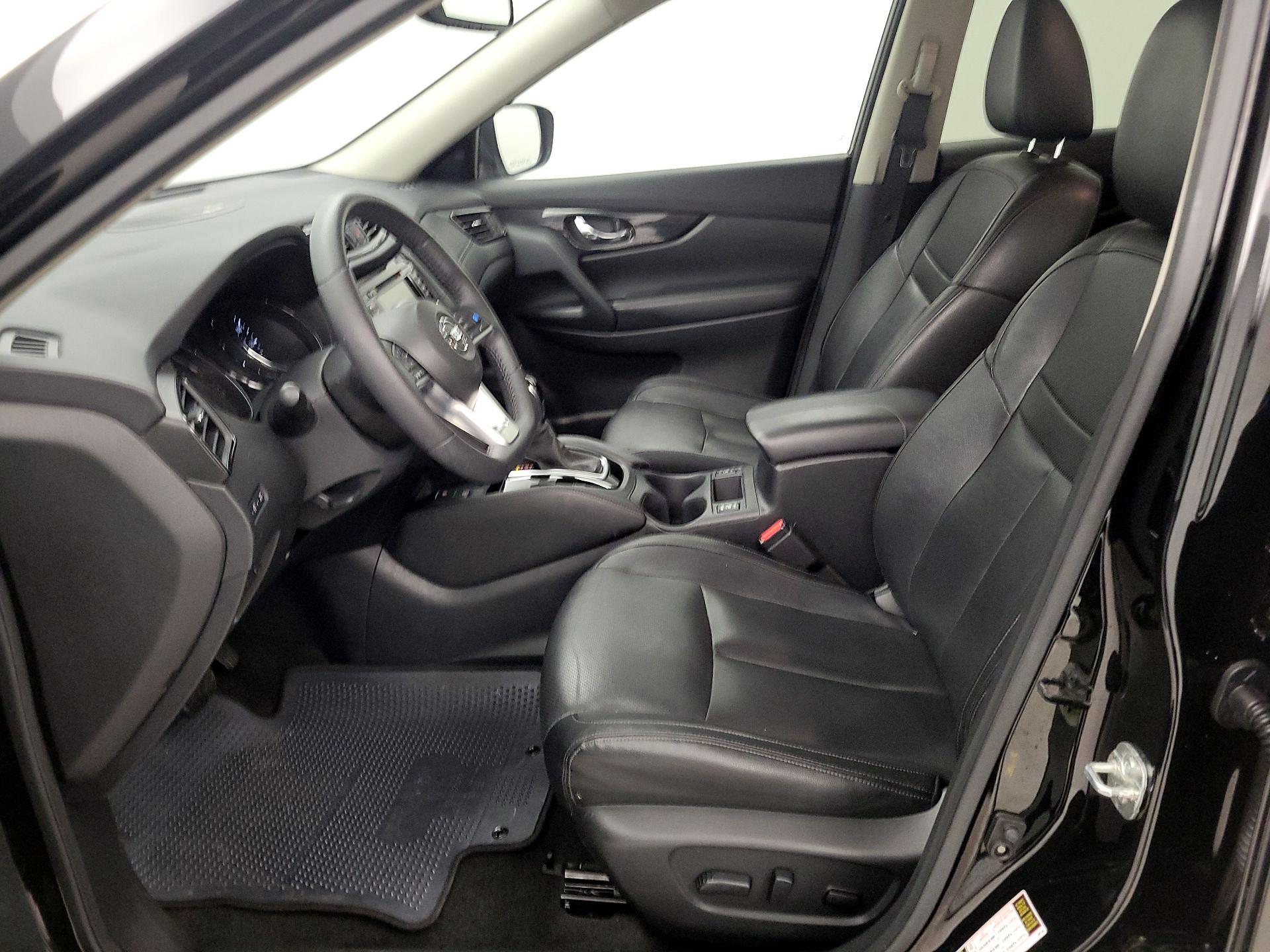 Thumbnail: 2020 Nissan Rogue - 11