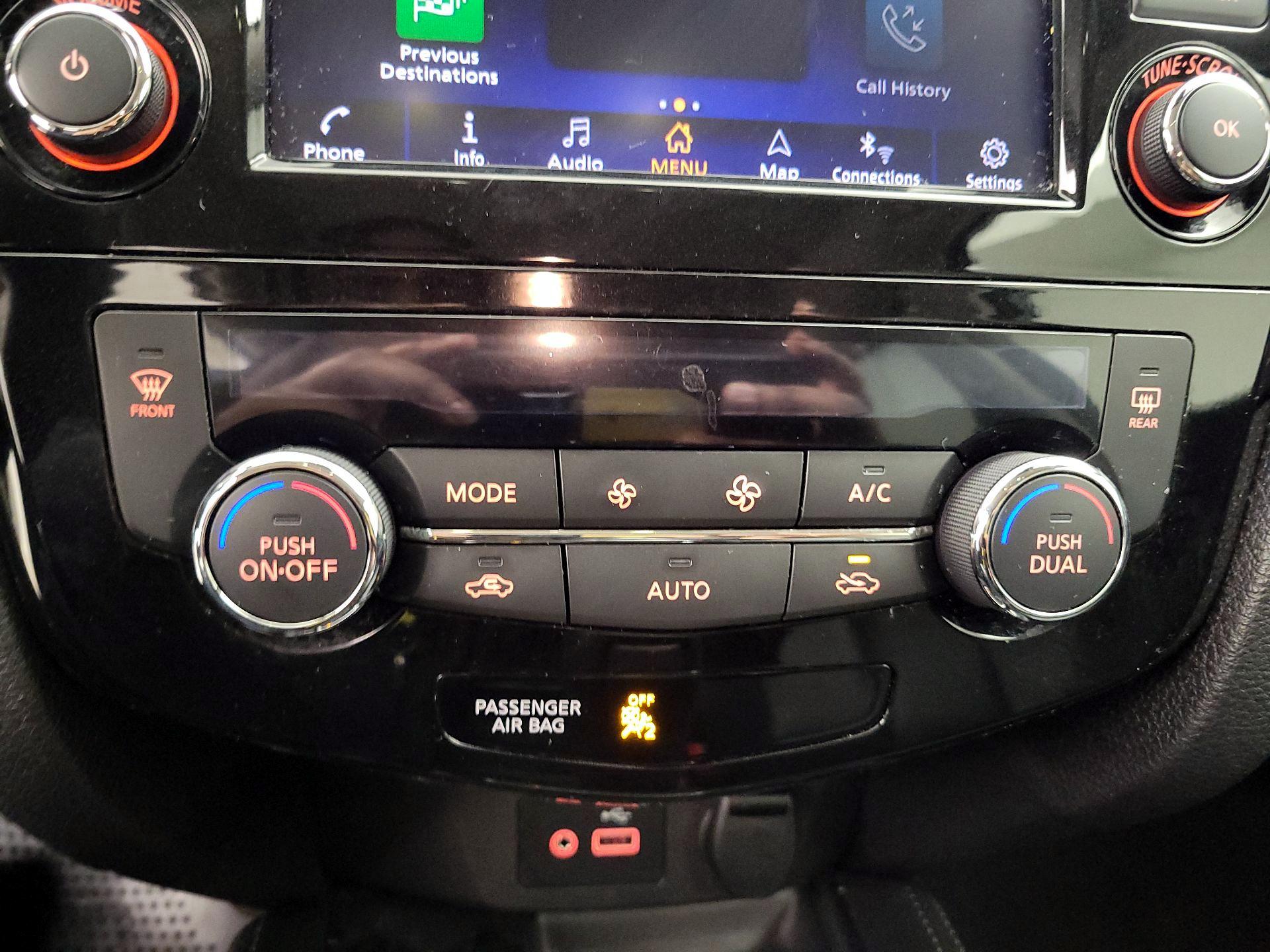 Thumbnail: 2020 Nissan Rogue - 16