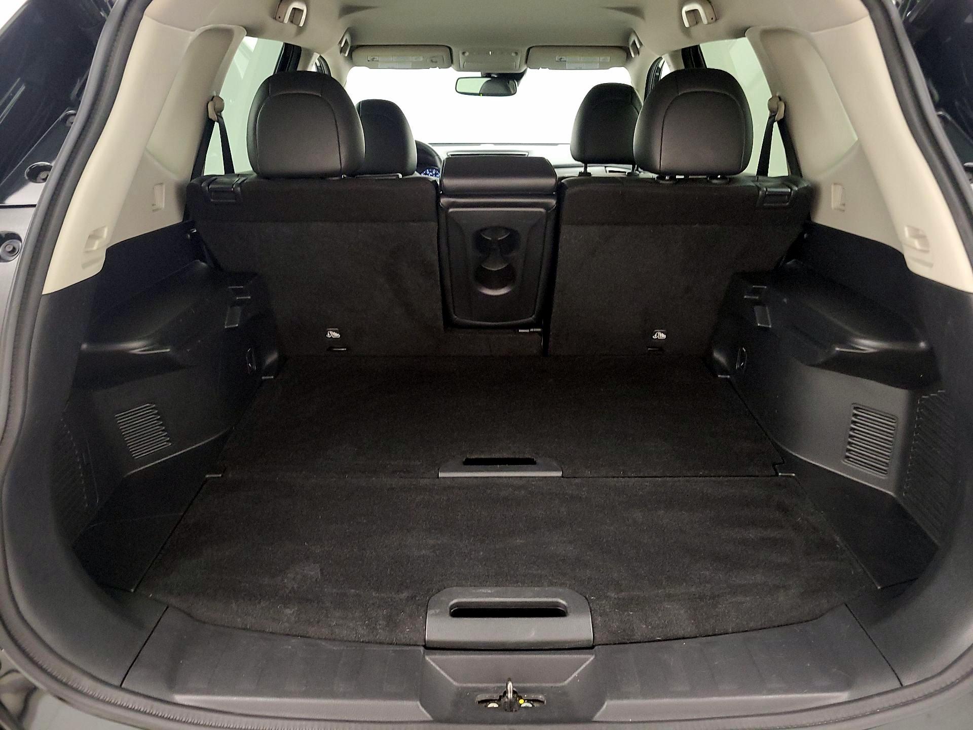 Thumbnail: 2020 Nissan Rogue - 19