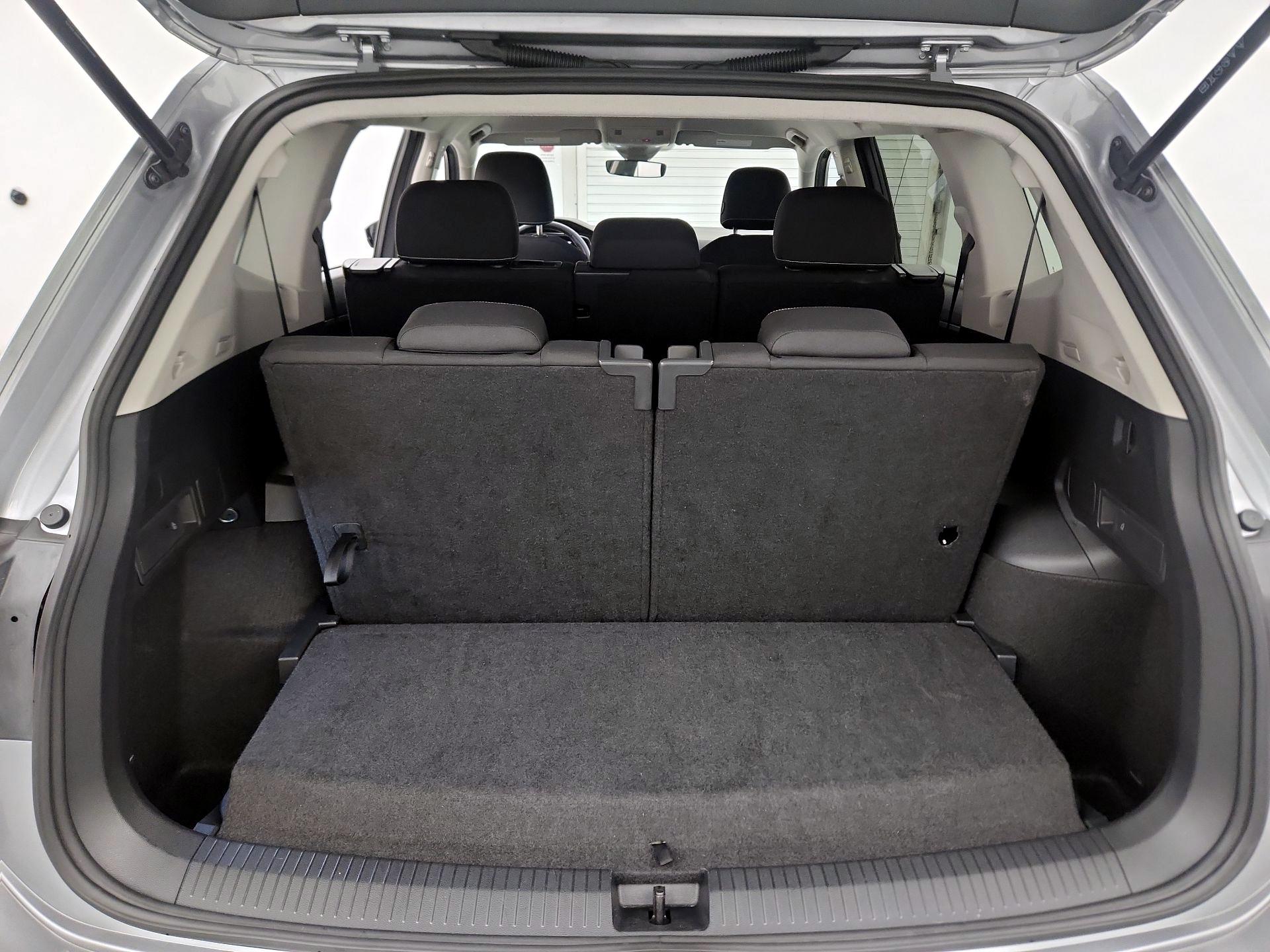 Thumbnail: 2024 Volkswagen Tiguan - 19