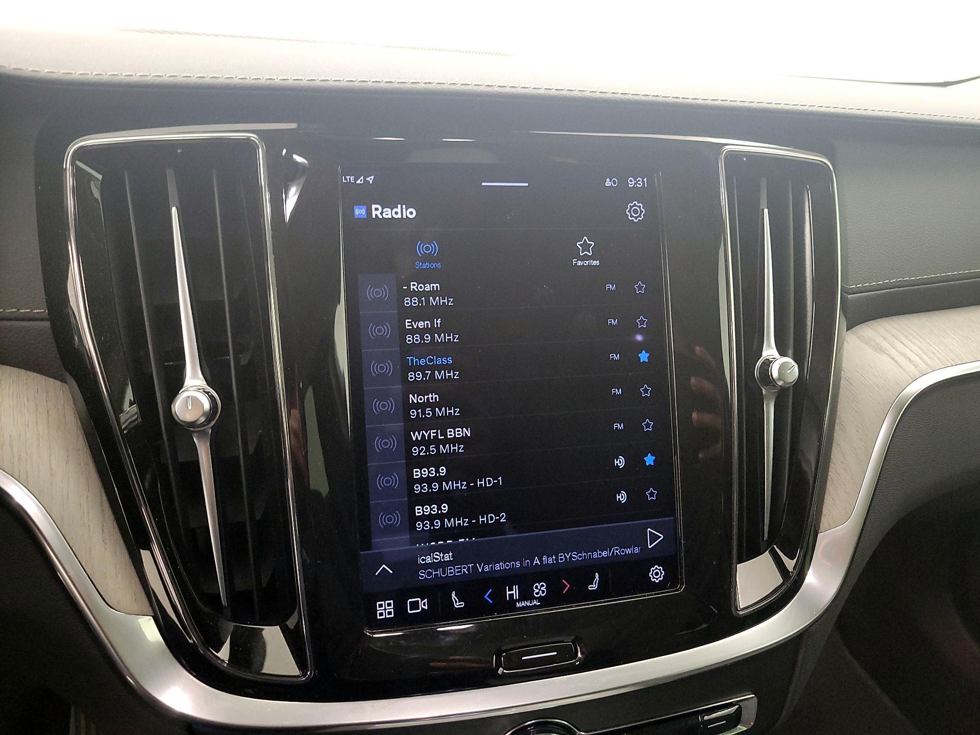 Thumbnail: 2023 Volvo S60 - 14