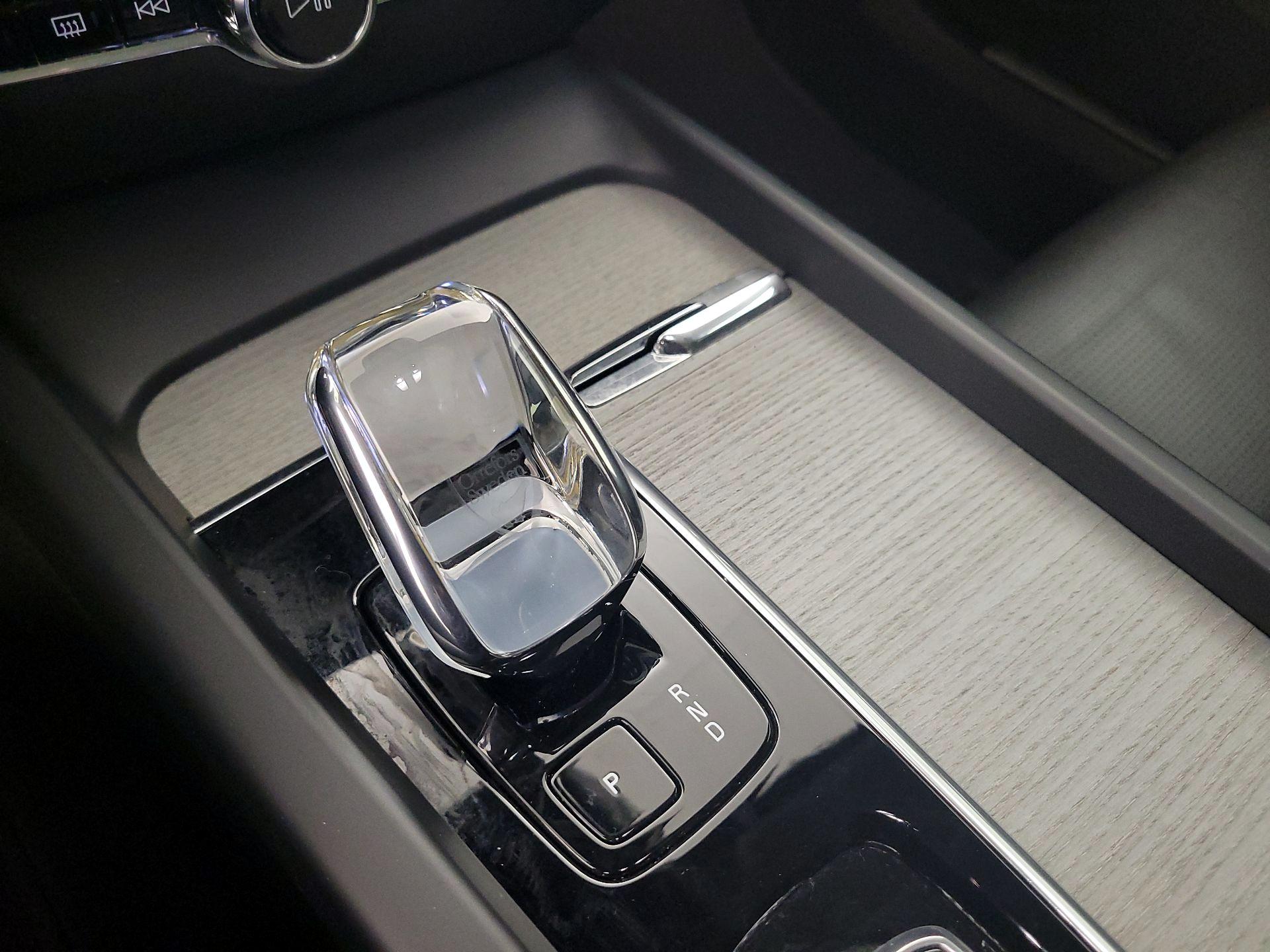 Thumbnail: 2023 Volvo S60 - 16