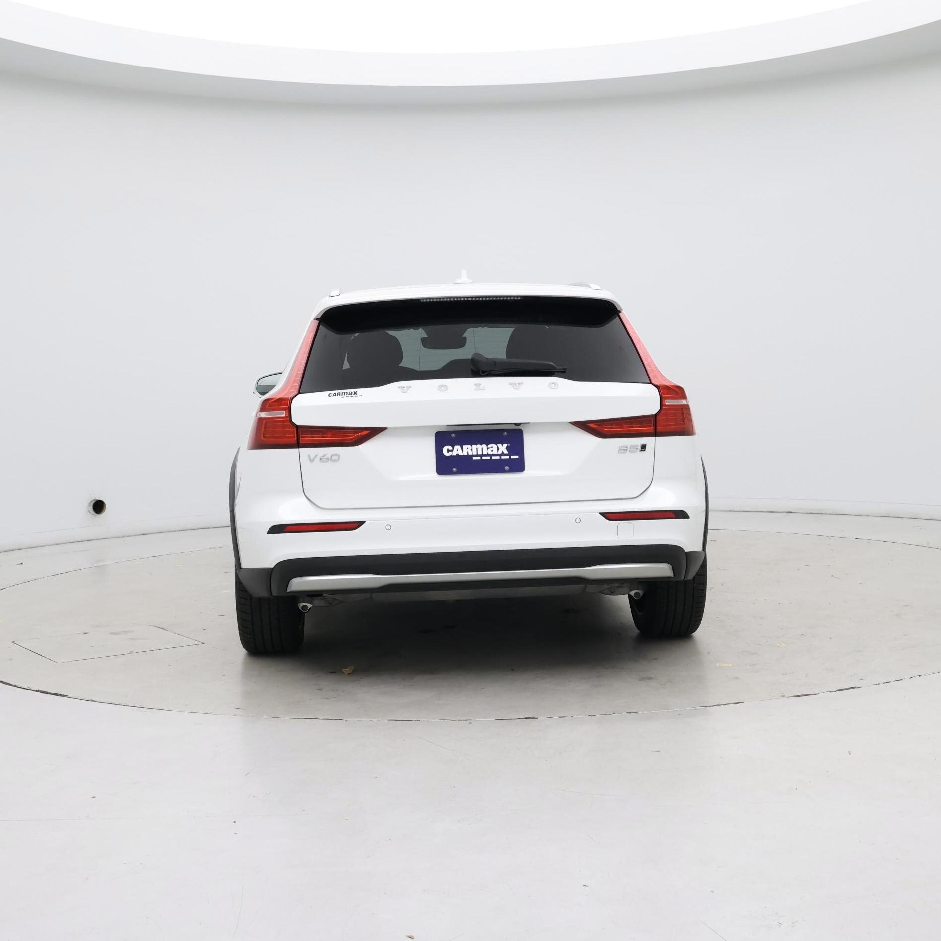 Thumbnail: 2023 Volvo S60 - 6