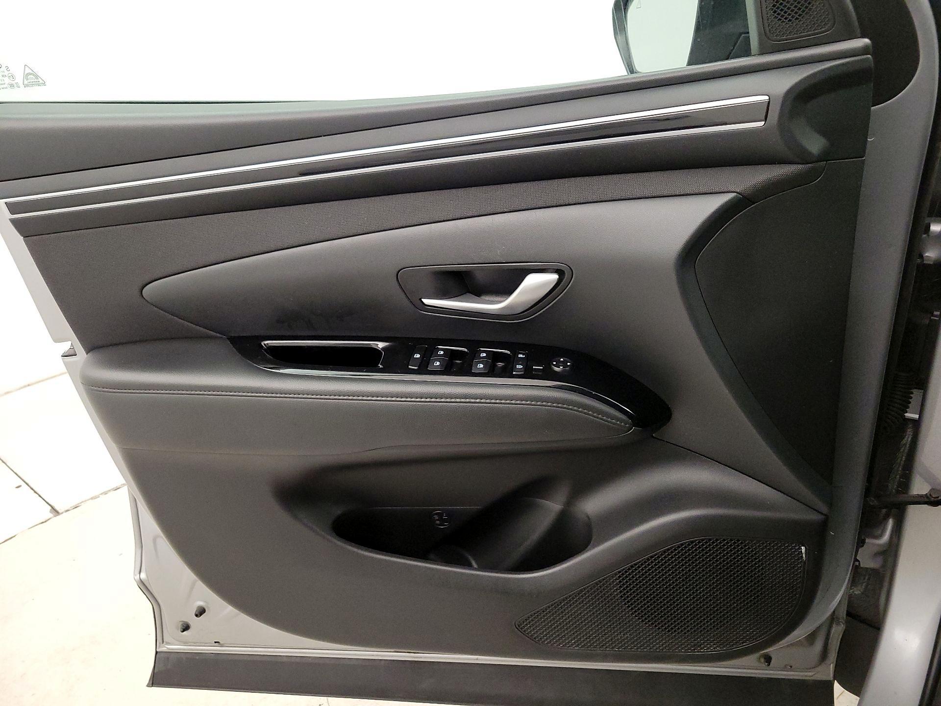 Thumbnail: 2023 Hyundai Tucson - 12