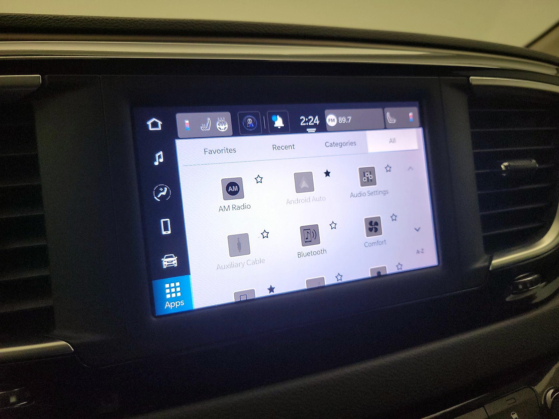 Thumbnail: 2023 Chrysler Voyager - 15