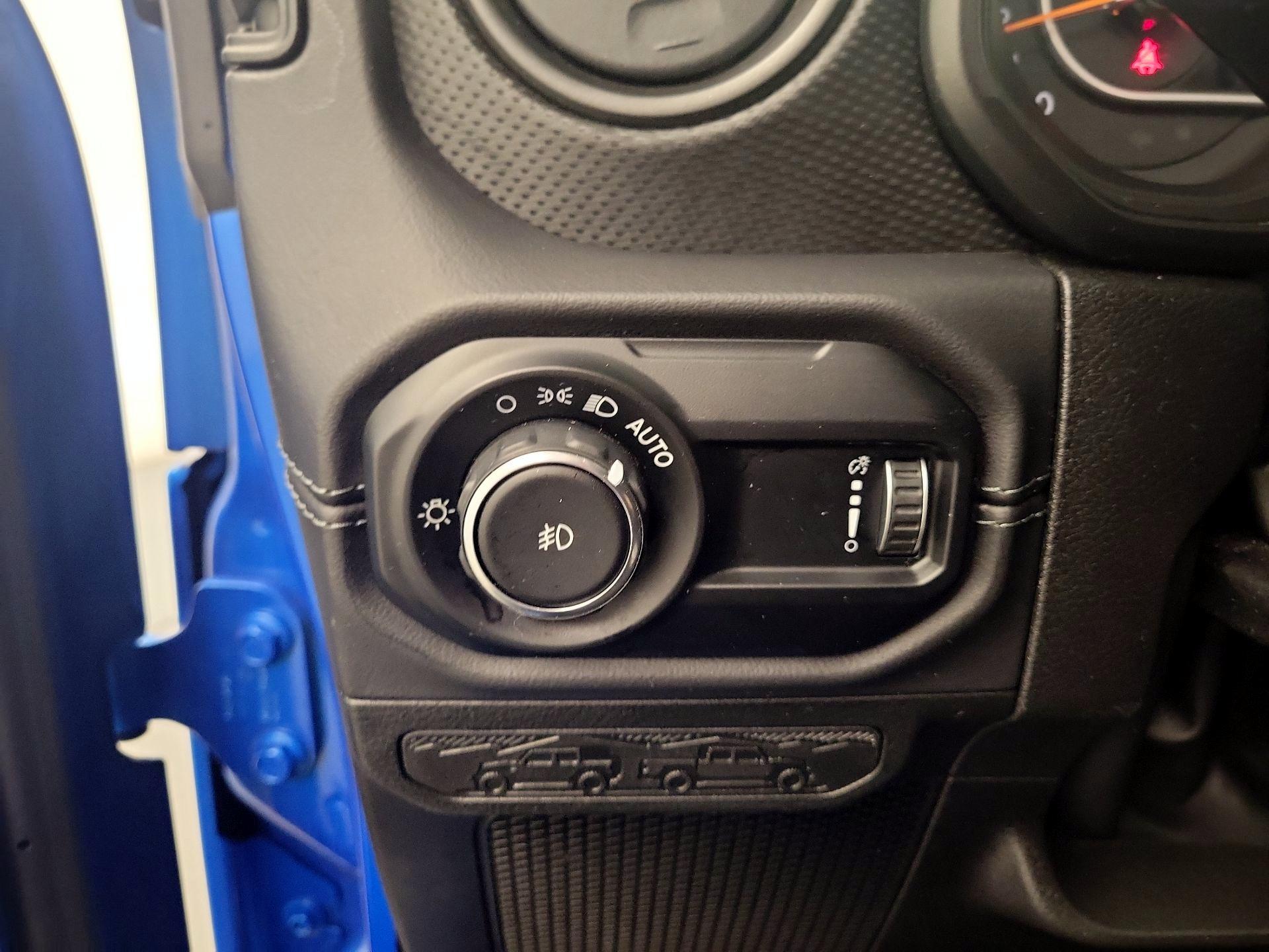 Thumbnail: 2025 Jeep Wrangler - 11