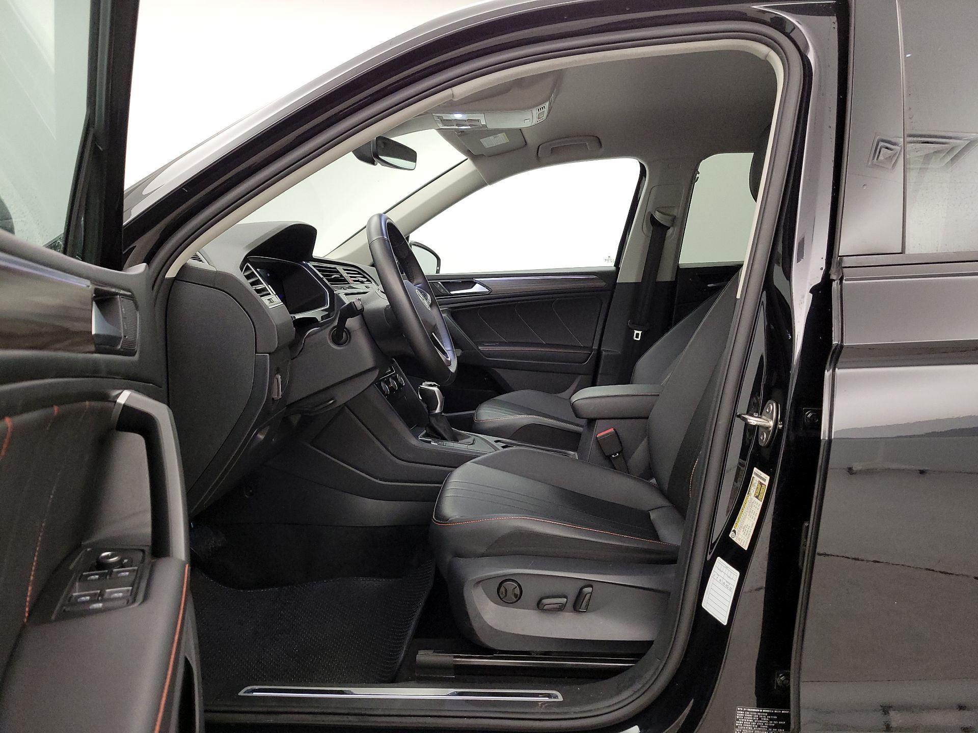 Thumbnail: 2024 Volkswagen Tiguan - 11