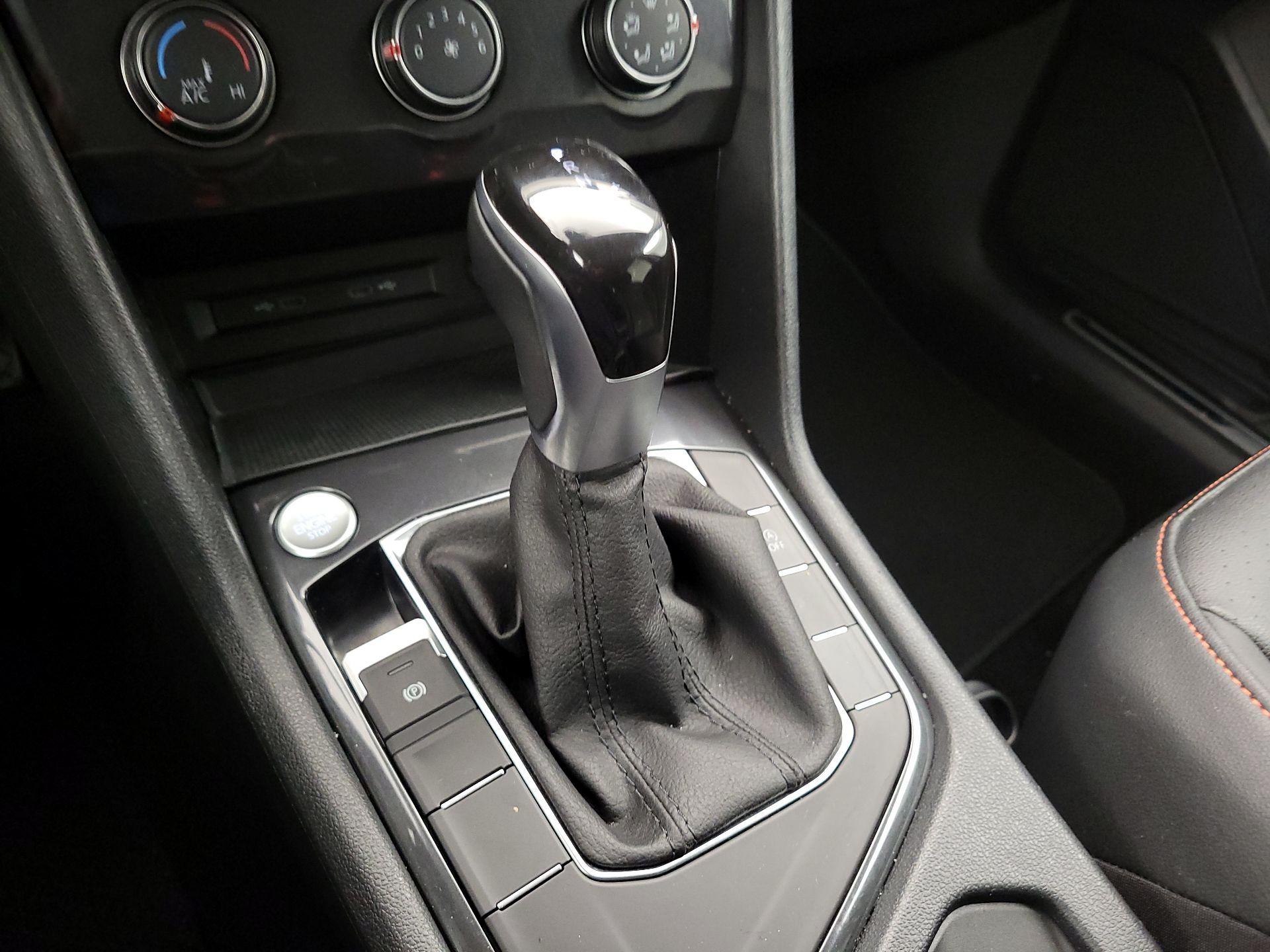 Thumbnail: 2024 Volkswagen Tiguan - 17