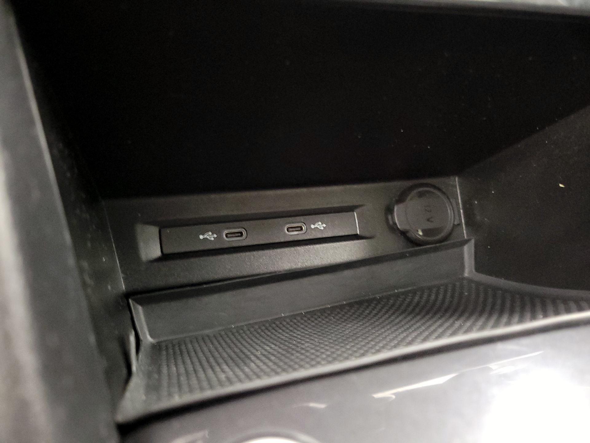 Thumbnail: 2024 Volkswagen Tiguan - 18