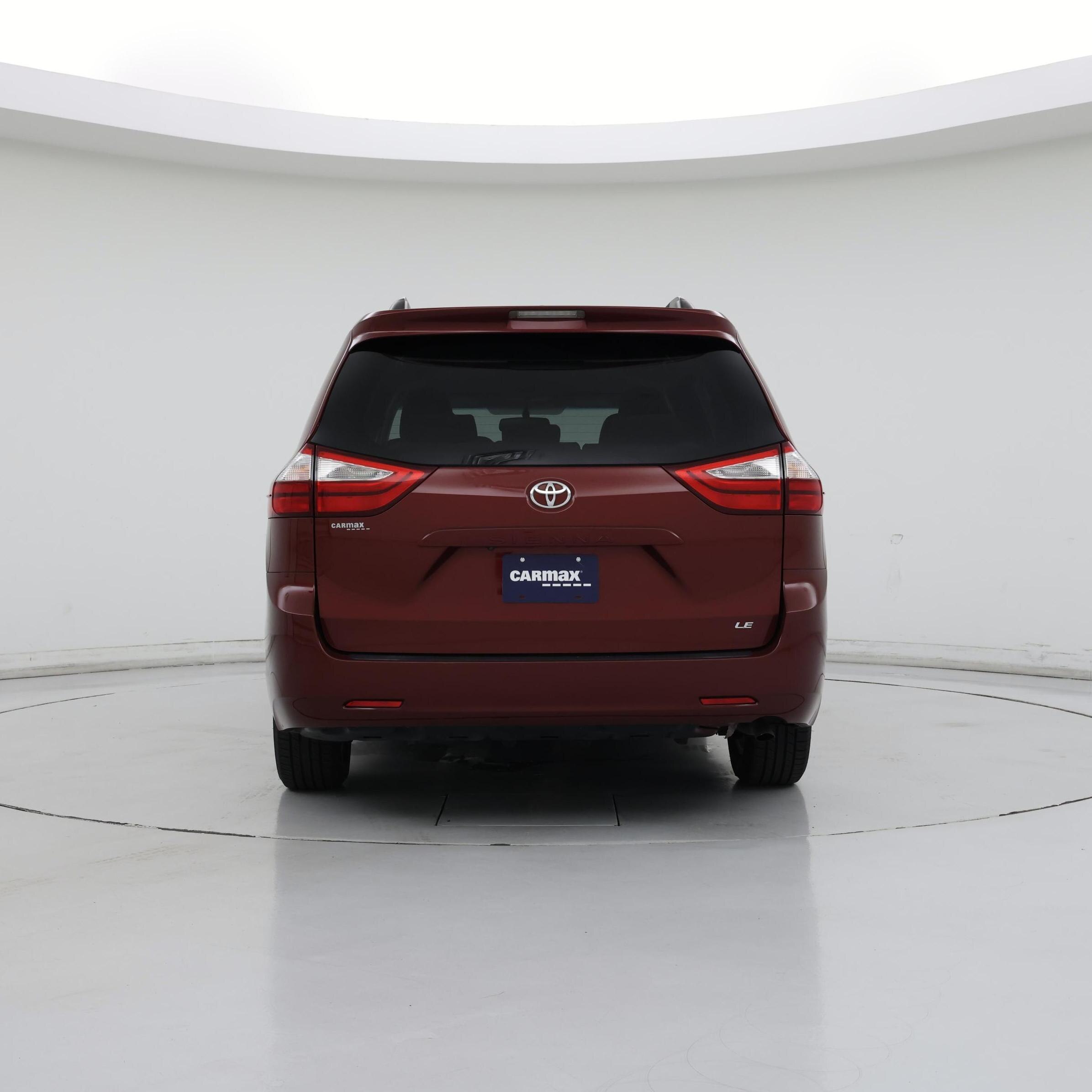 Thumbnail: 2017 Toyota Sienna - 6