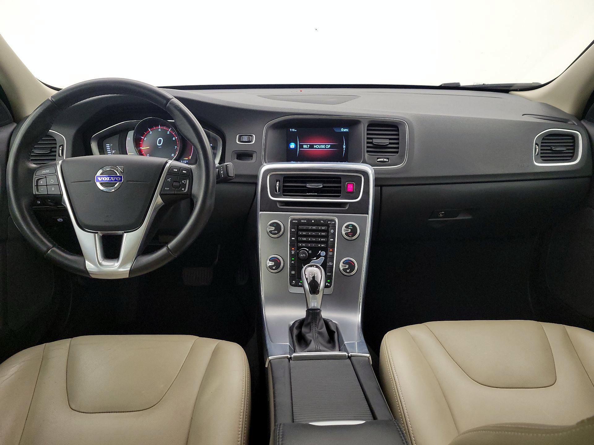 Thumbnail: 2017 Volvo S60 - 9