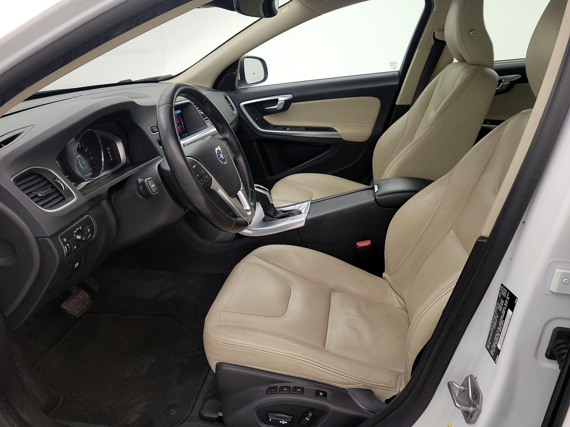 Thumbnail: 2017 Volvo S60 - 11