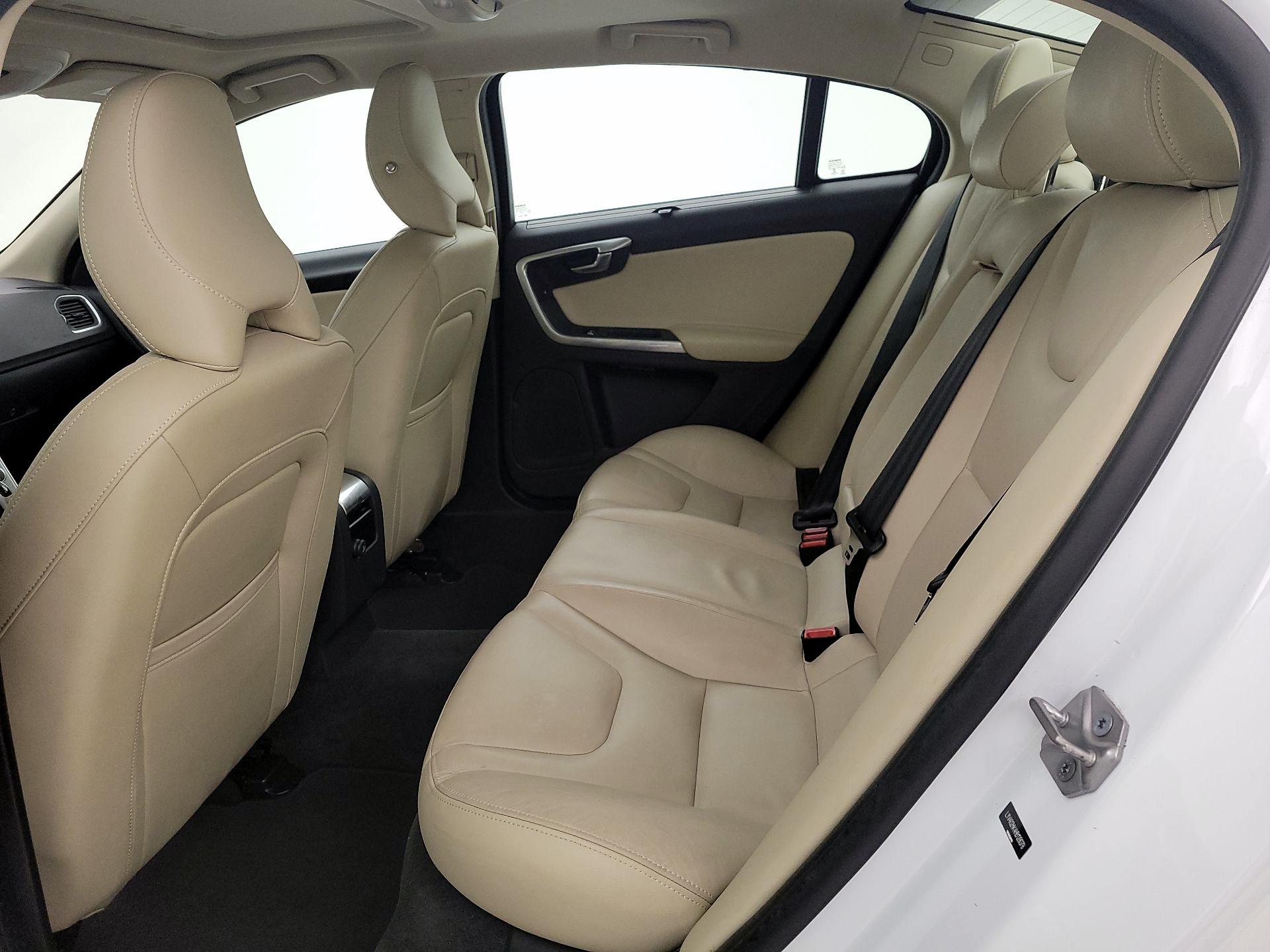 Thumbnail: 2017 Volvo S60 - 18