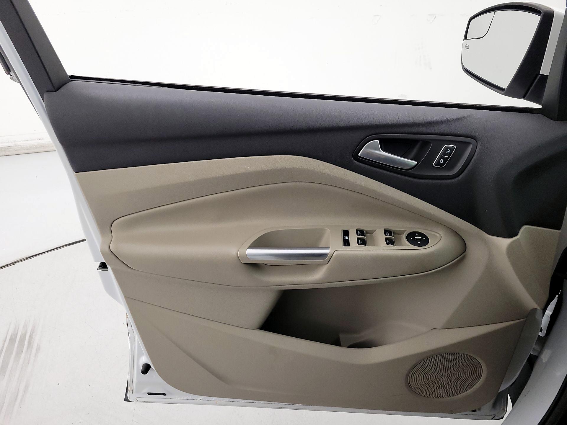 Thumbnail: 2015 Ford Escape - 12