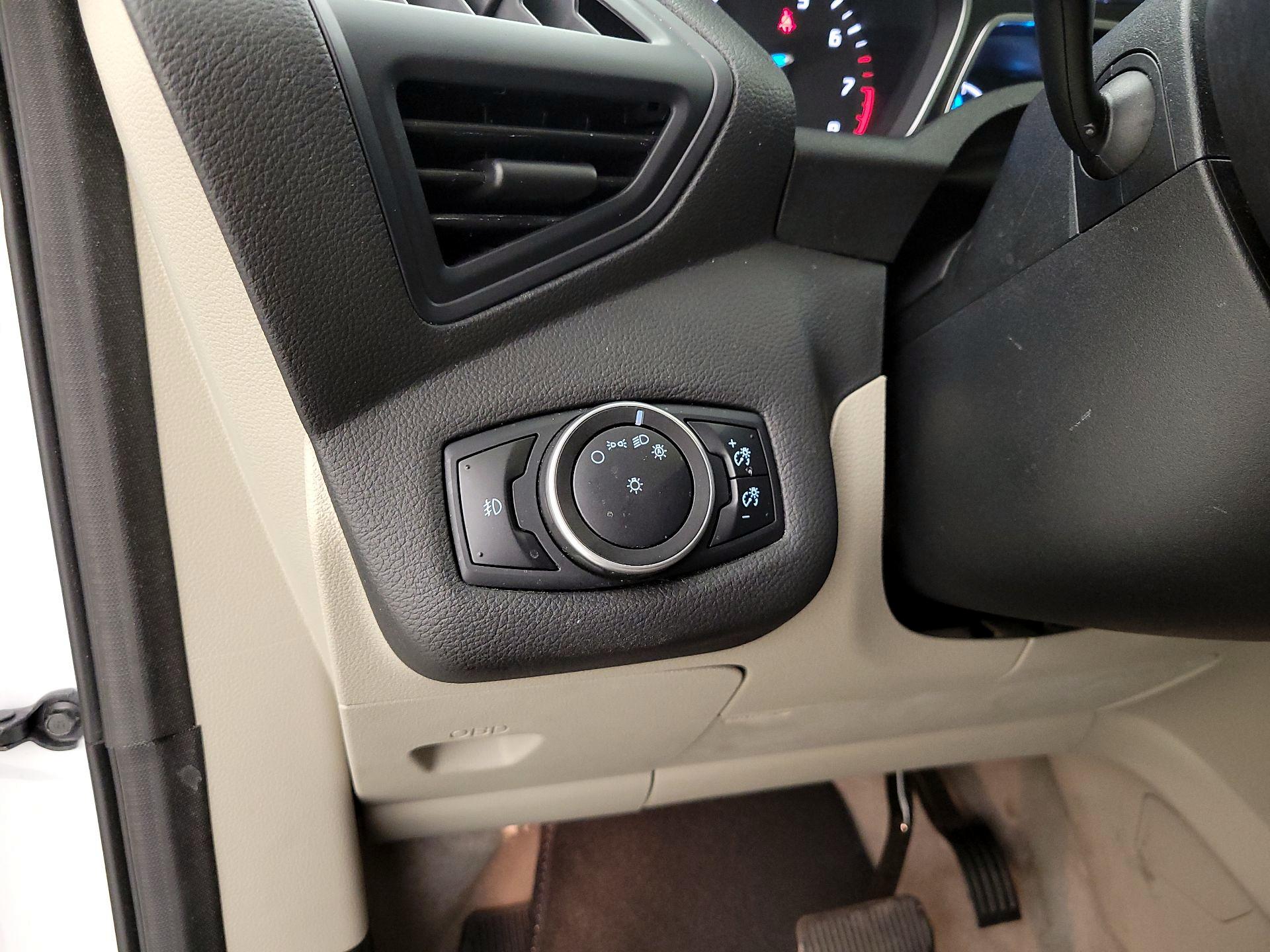 Thumbnail: 2015 Ford Escape - 13