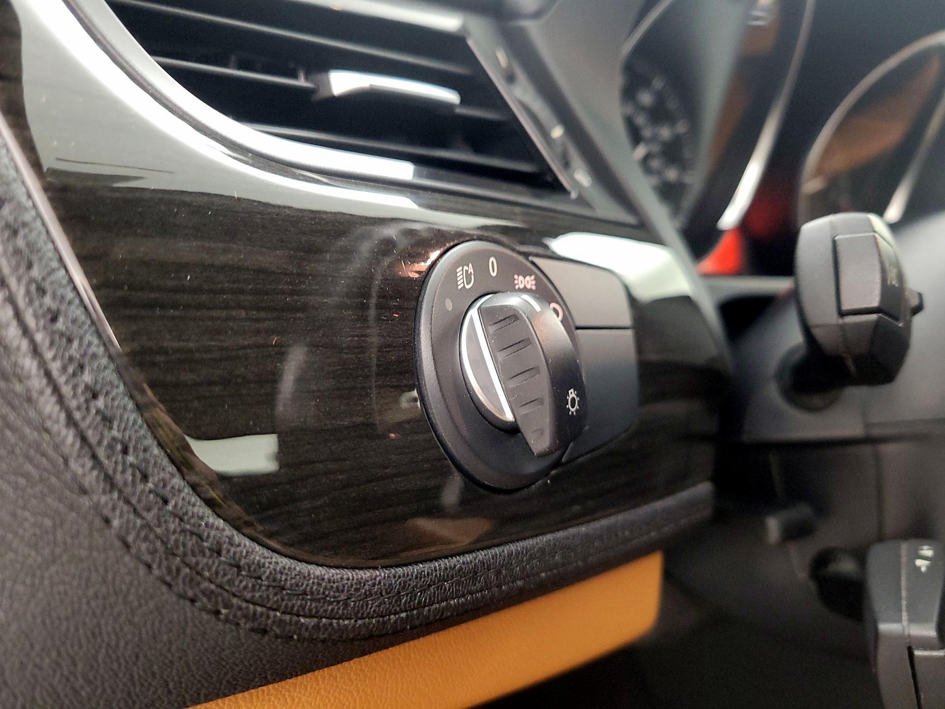 Thumbnail: 2016 BMW Z4 - 13