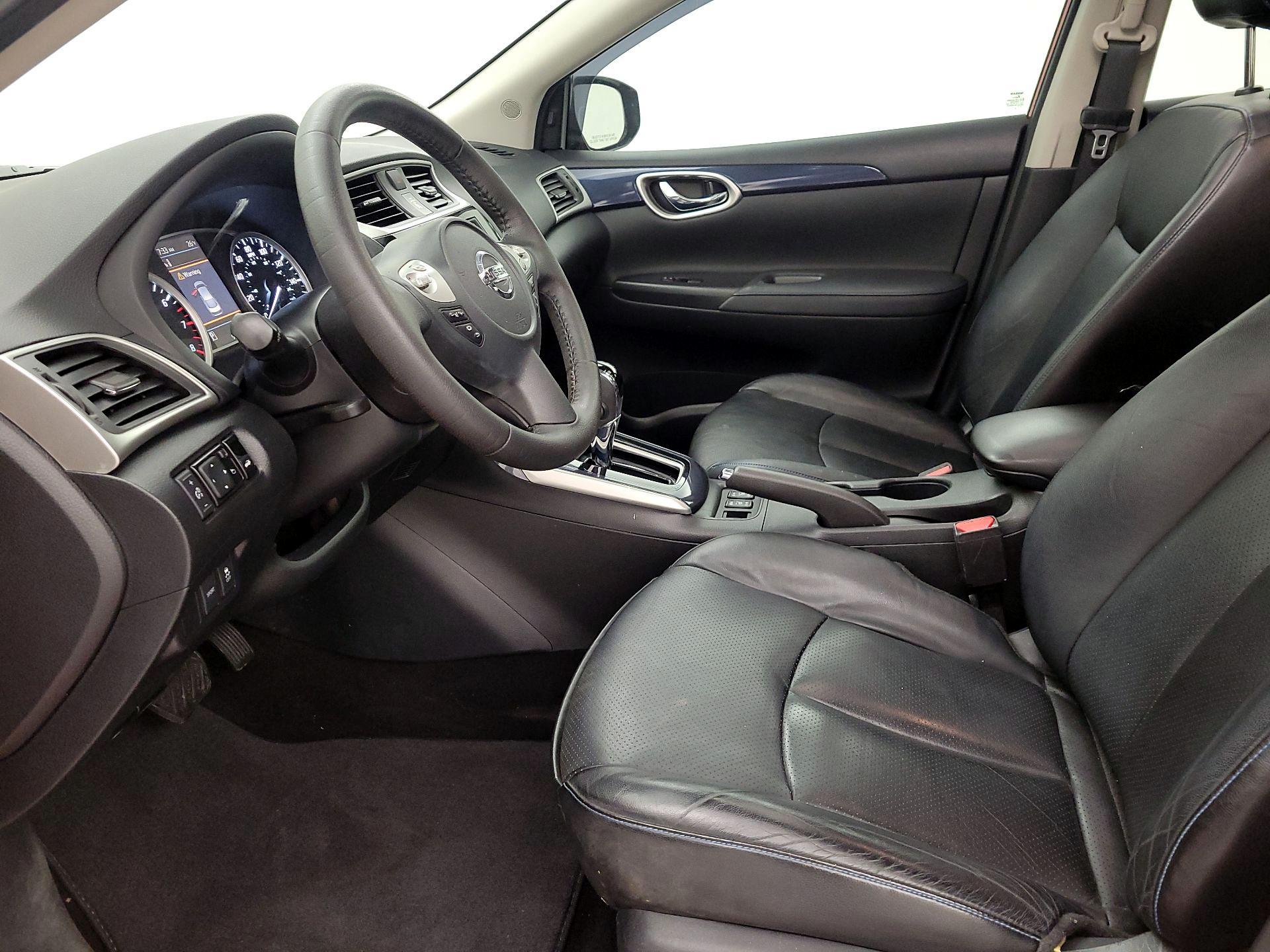 Thumbnail: 2019 Nissan Sentra - 11